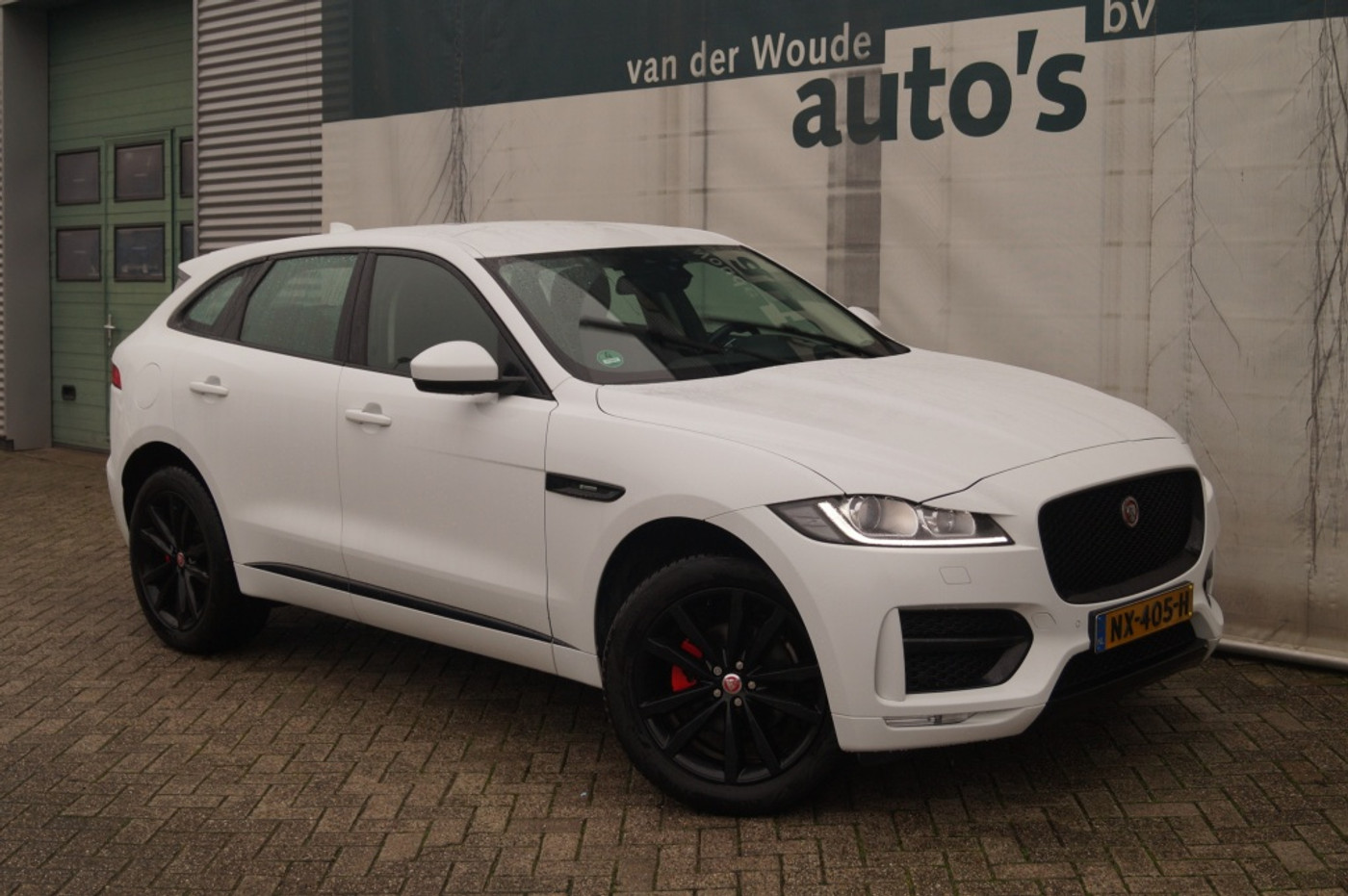 Foto van Jaguar F-pace