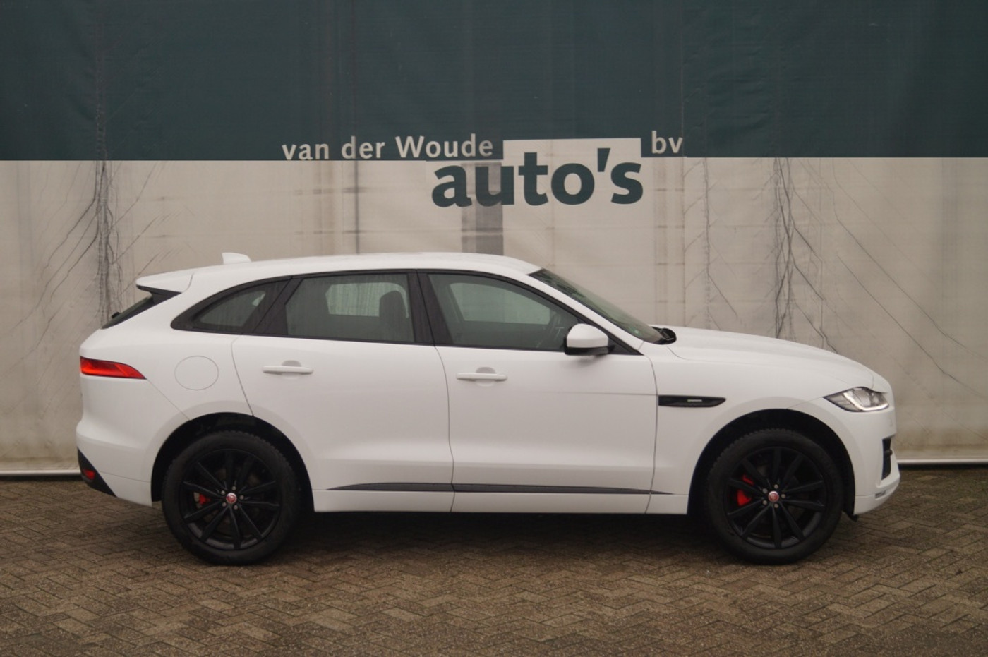 Foto van Jaguar F-pace