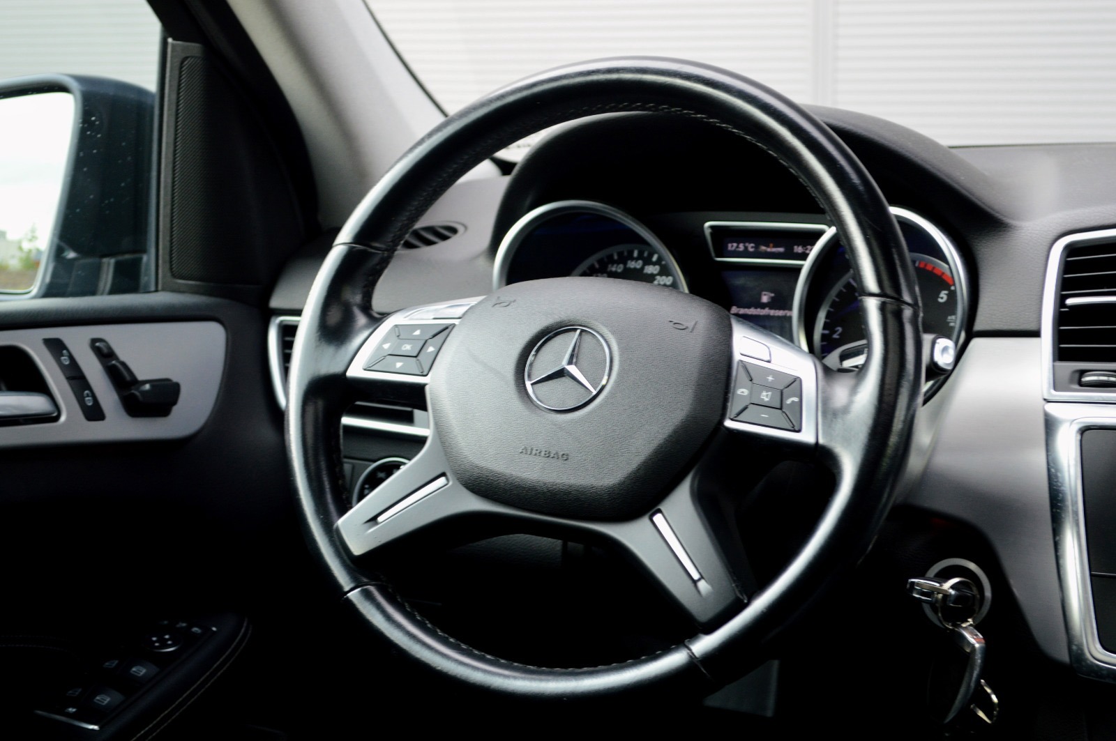 Foto van Mercedes-Benz ML 350 Bluetec 4Matic