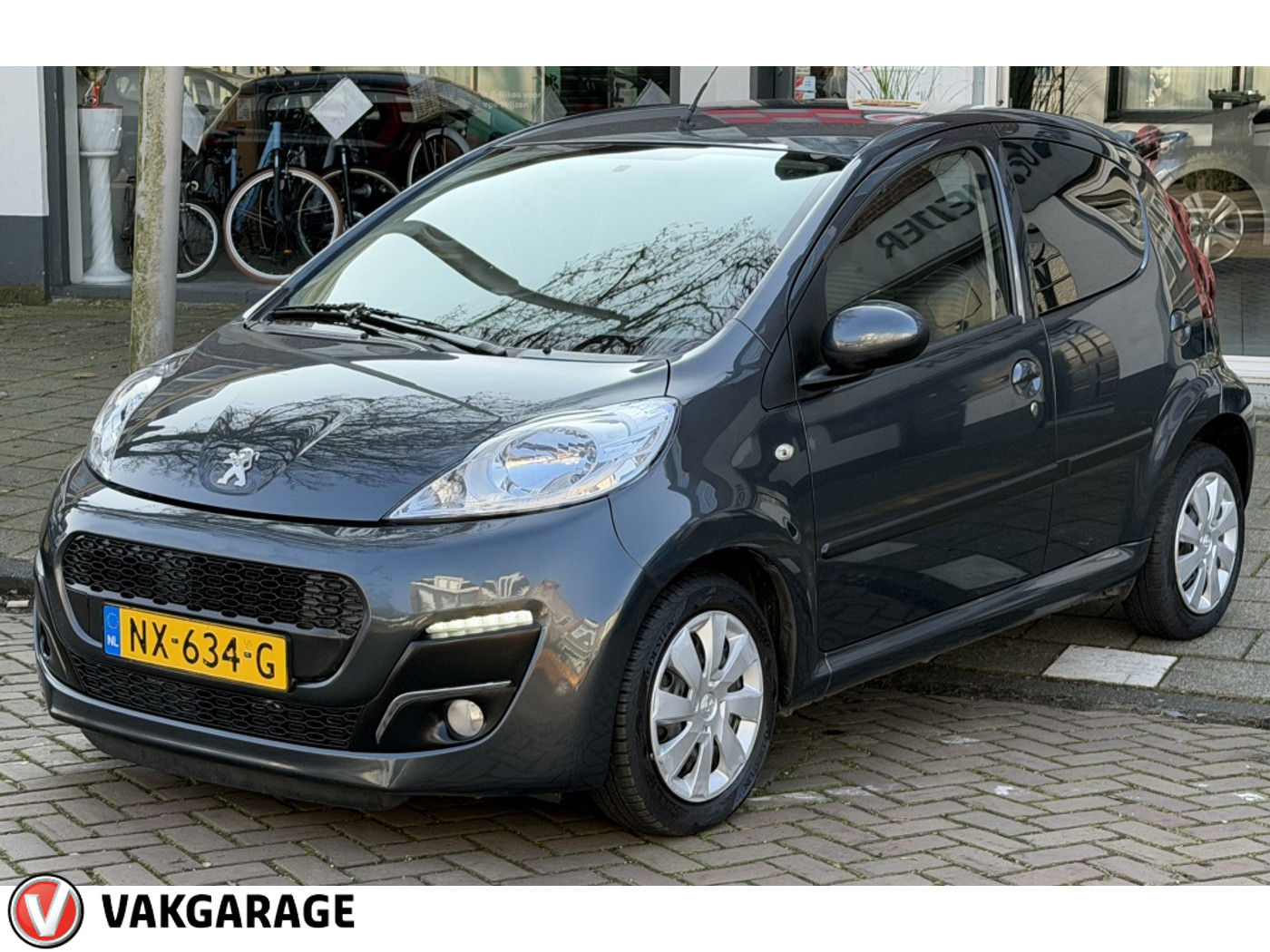 Peugeot 107 1.0 Access Accent 2014 - voorkant
