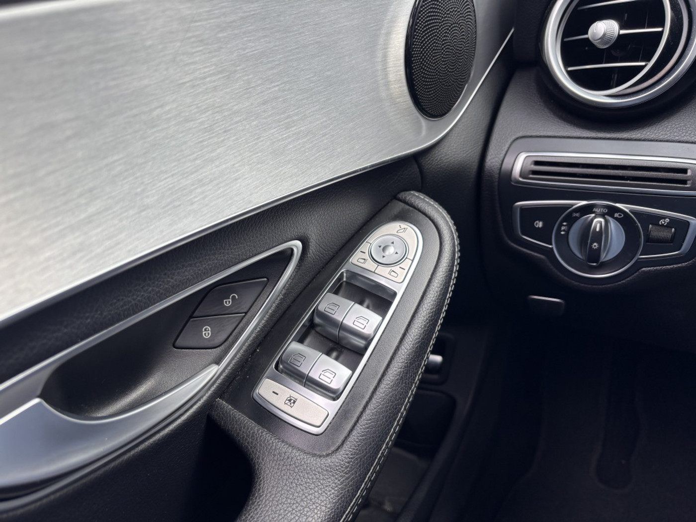 Foto van Mercedes-Benz C-klasse