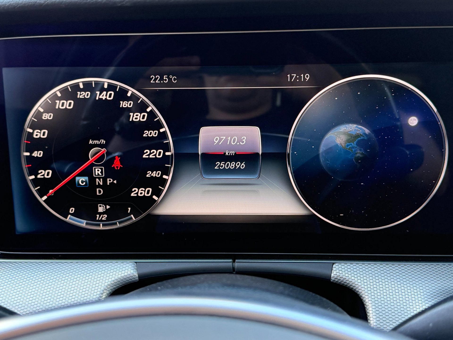 Foto van Mercedes-Benz E 200