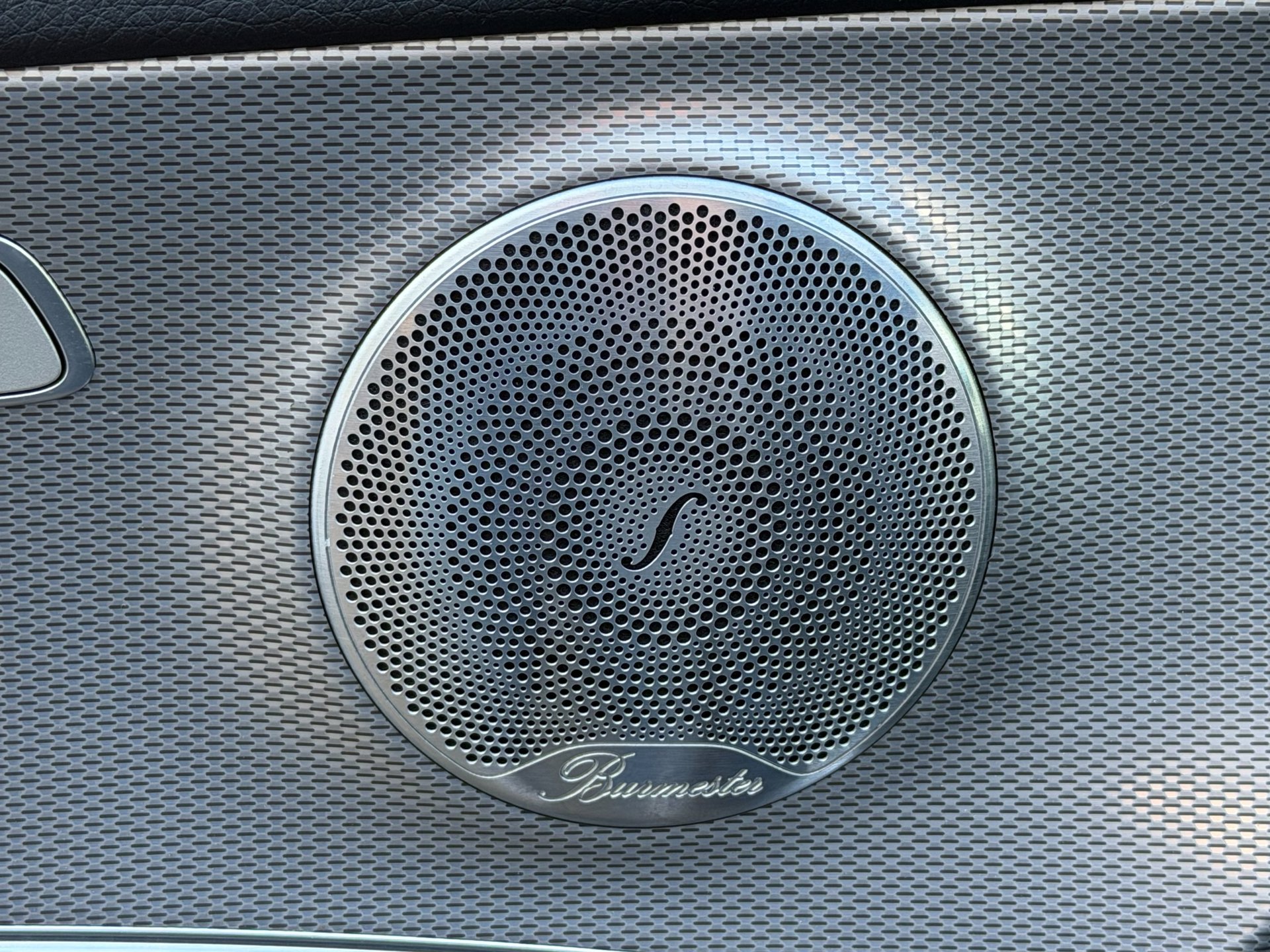 Foto van Mercedes-Benz E 200