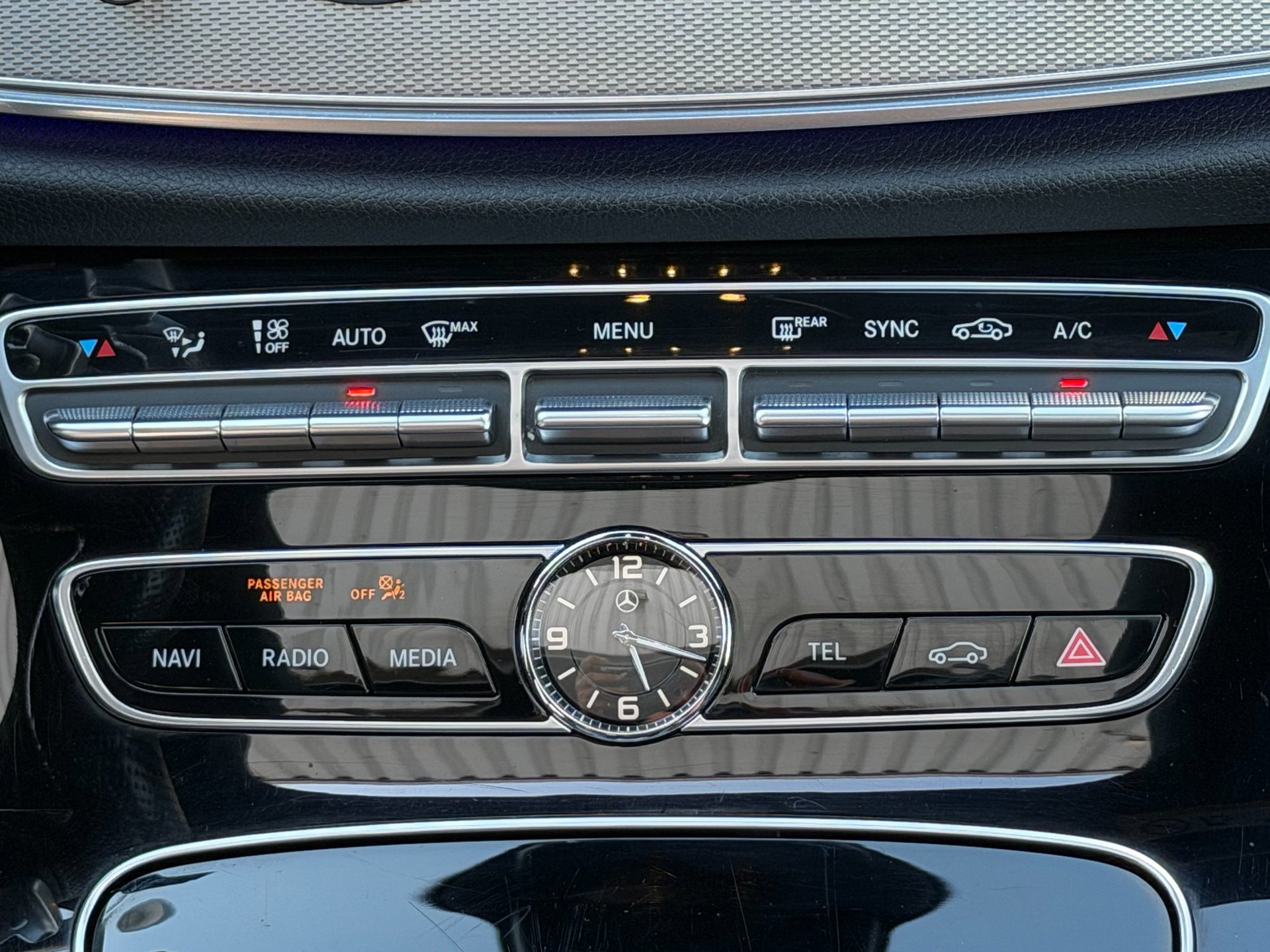 Foto van Mercedes-Benz E 200