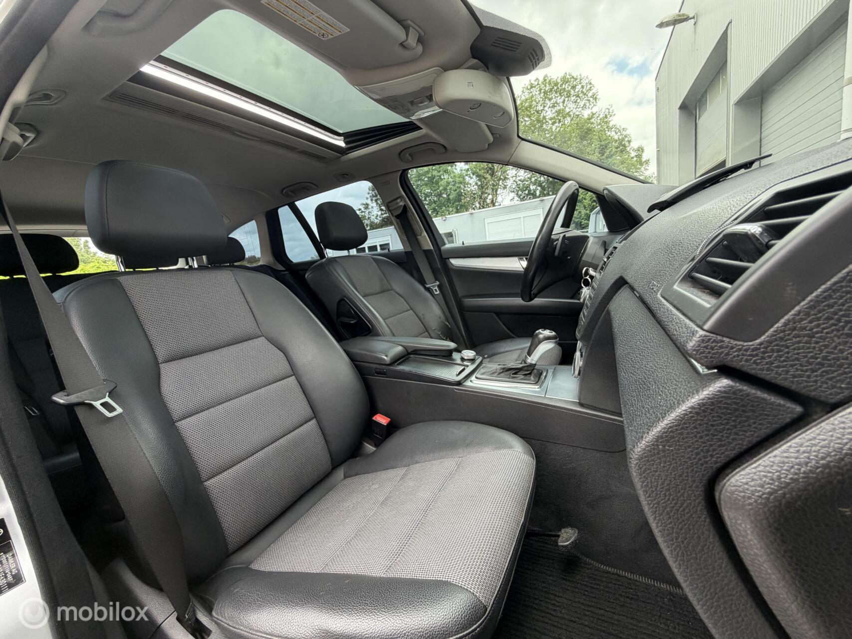 Foto van Mercedes-Benz C 180 Cgi