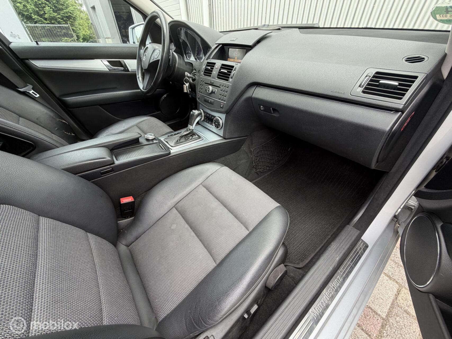 Foto van Mercedes-Benz C 180 Cgi