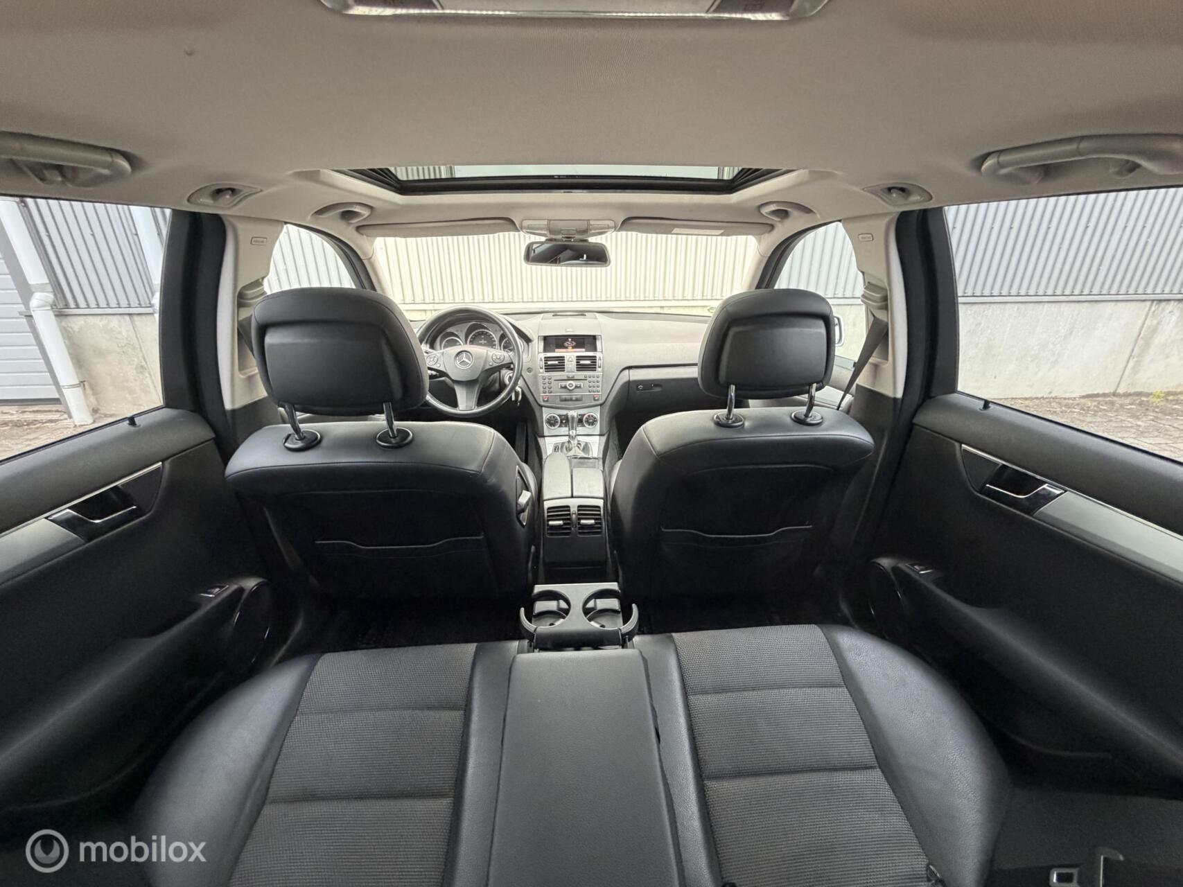 Foto van Mercedes-Benz C 180 Cgi