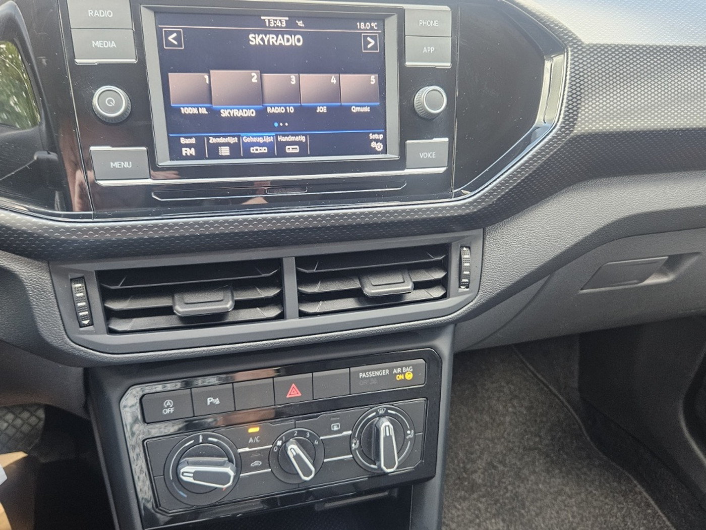 Foto van Volkswagen T-cross