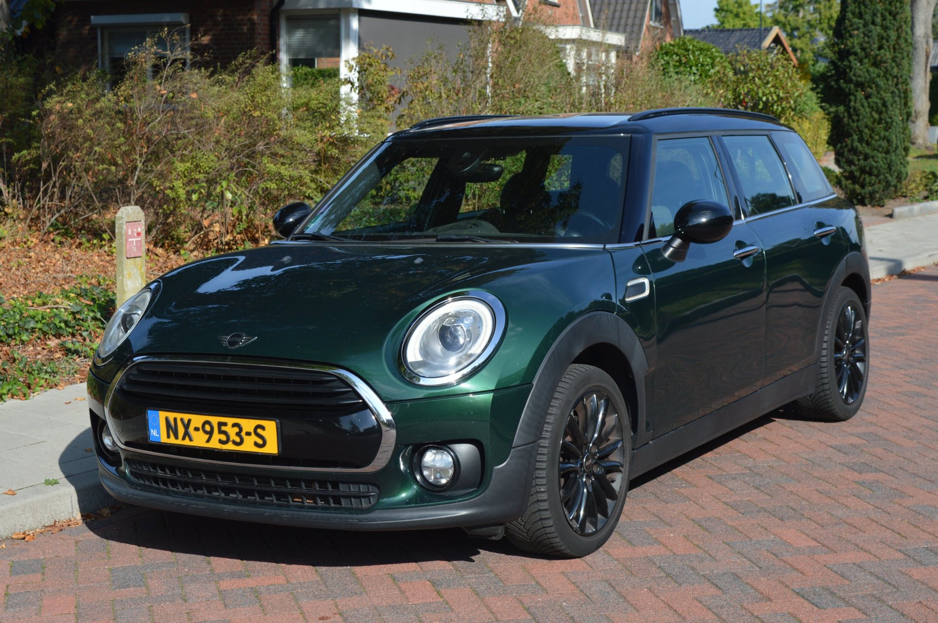 Mini Clubman Cooper 1.5 Cooper Chili Serious Business Volledig onderhoud aanwezig 2016 - voorkant