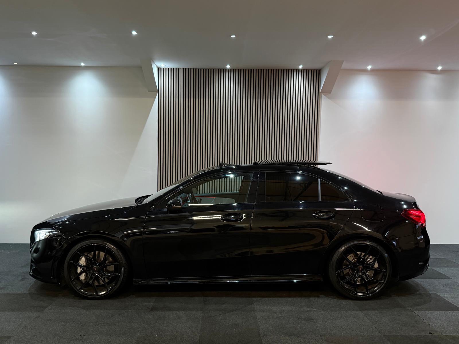 Foto van Mercedes-Benz AMG A 35
