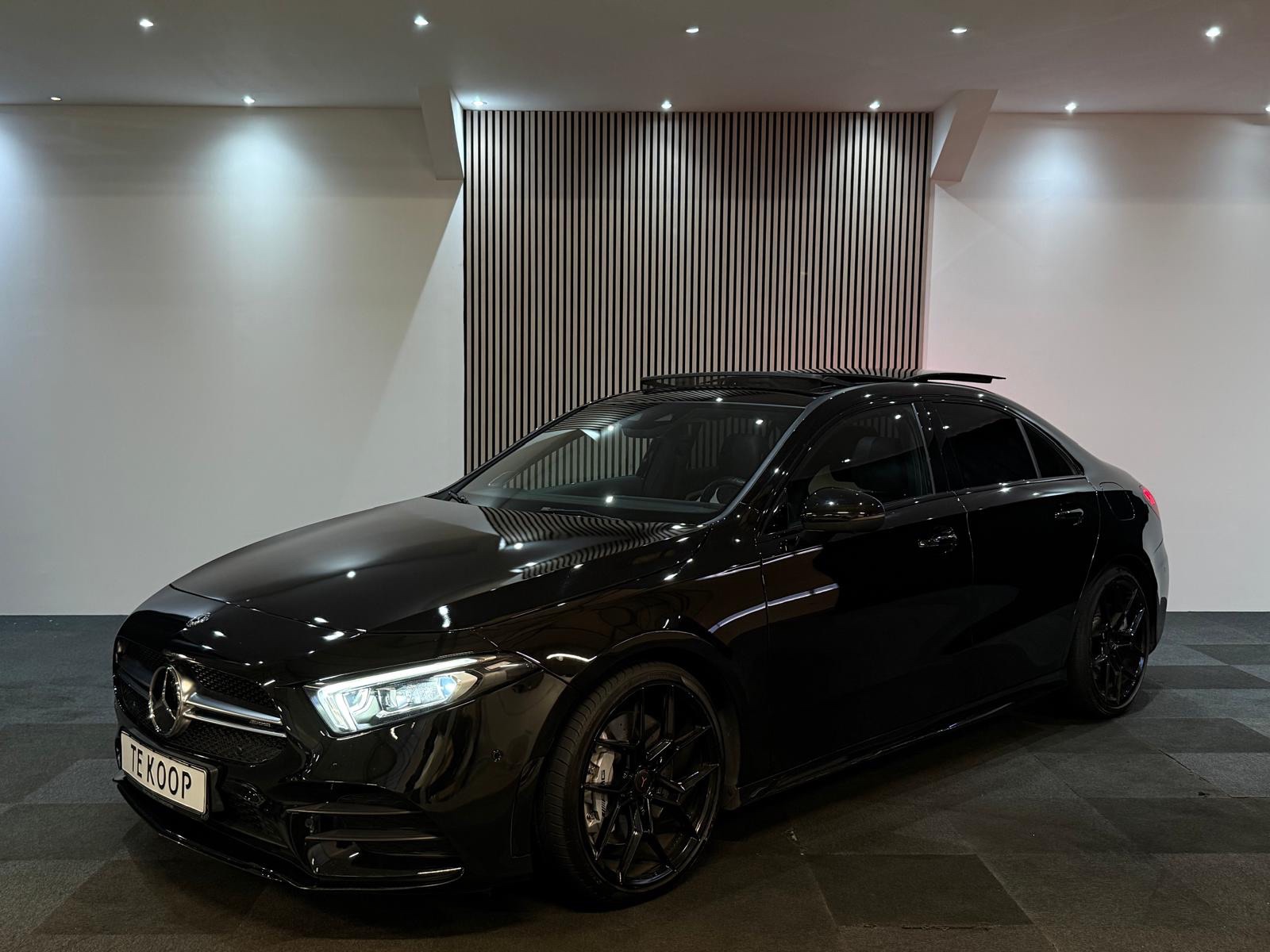 Foto van Mercedes-Benz AMG A 35