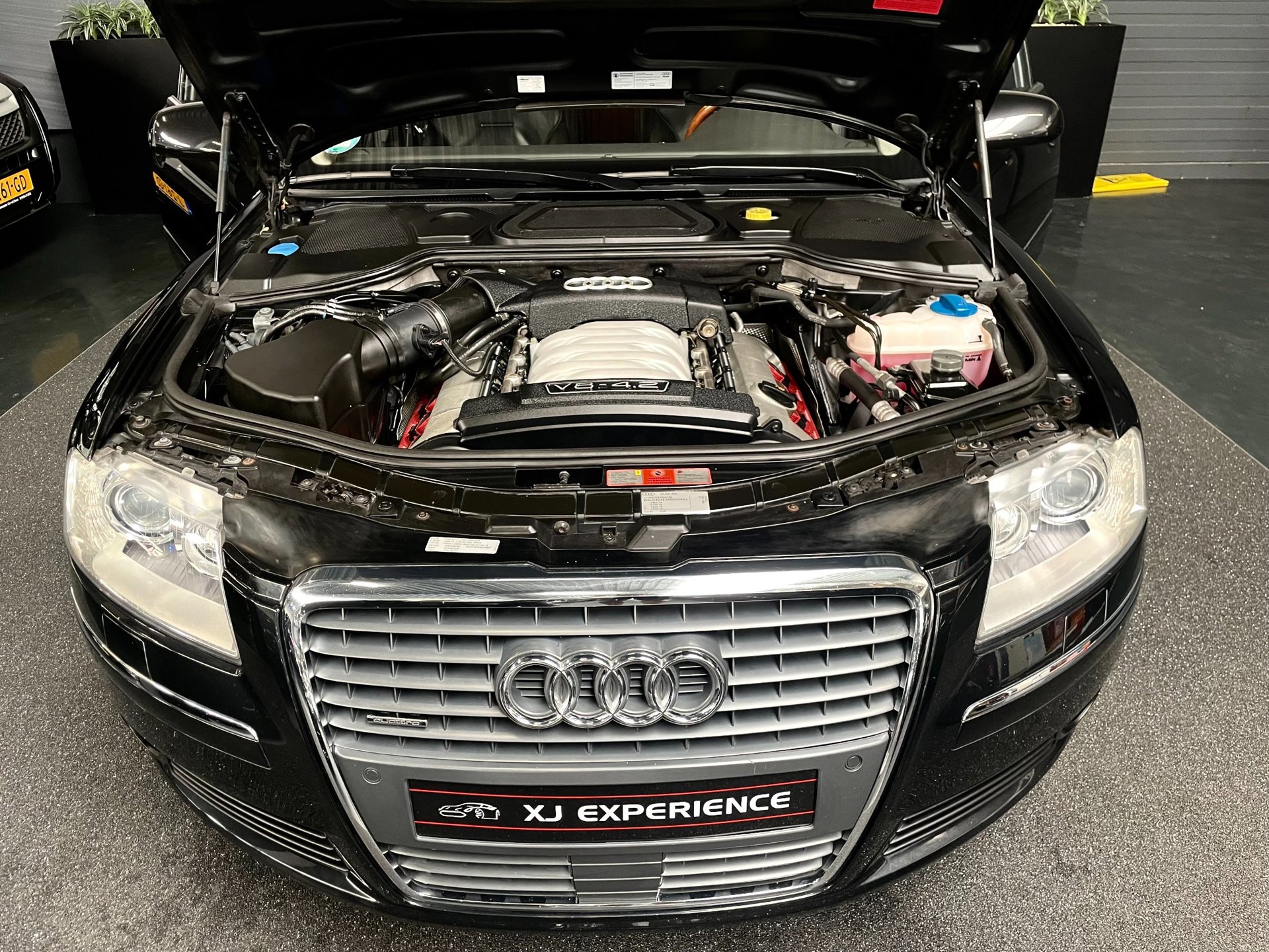 Foto van Audi A8 4,2 Quattro