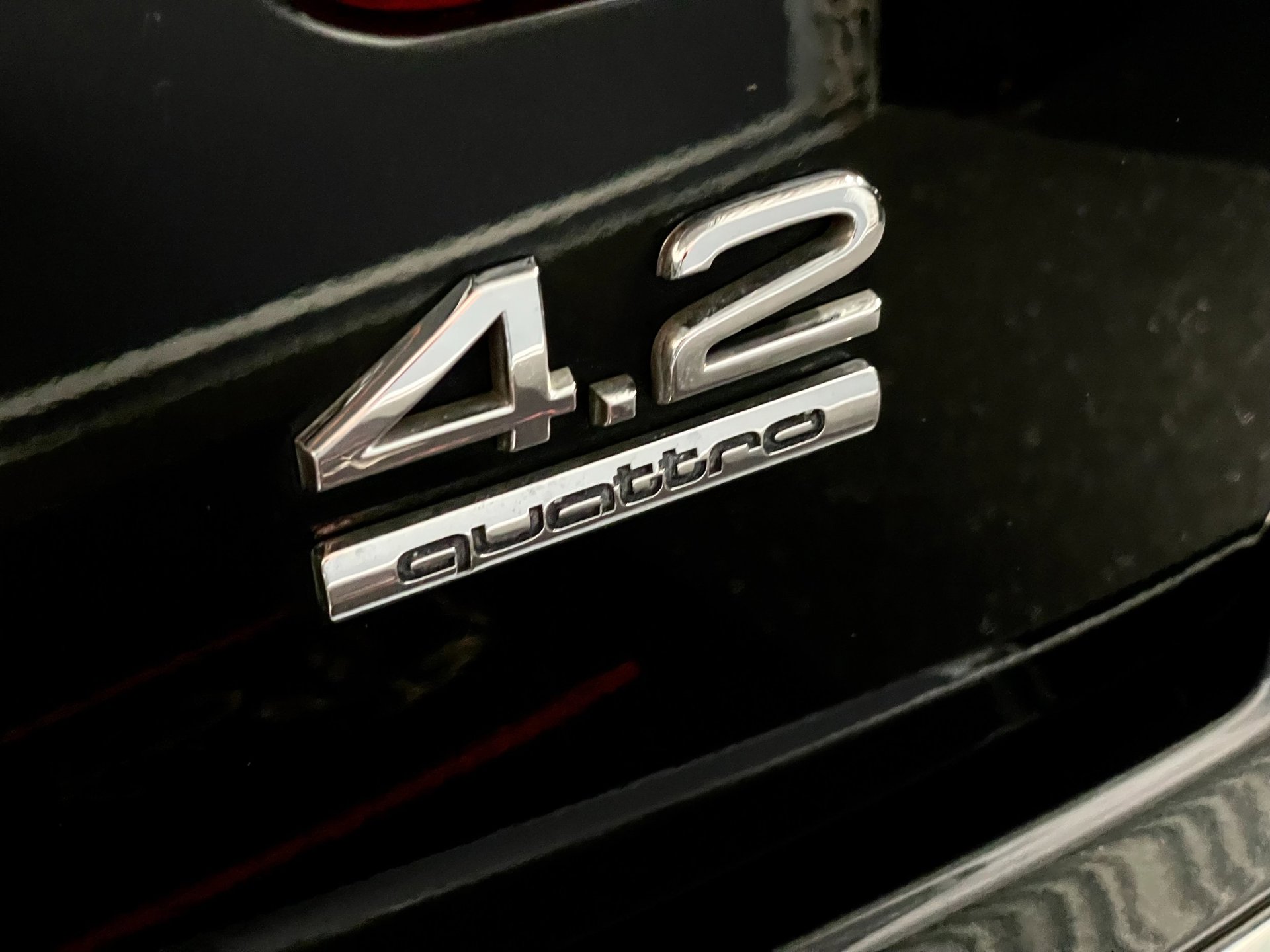Foto van Audi A8 4,2 Quattro