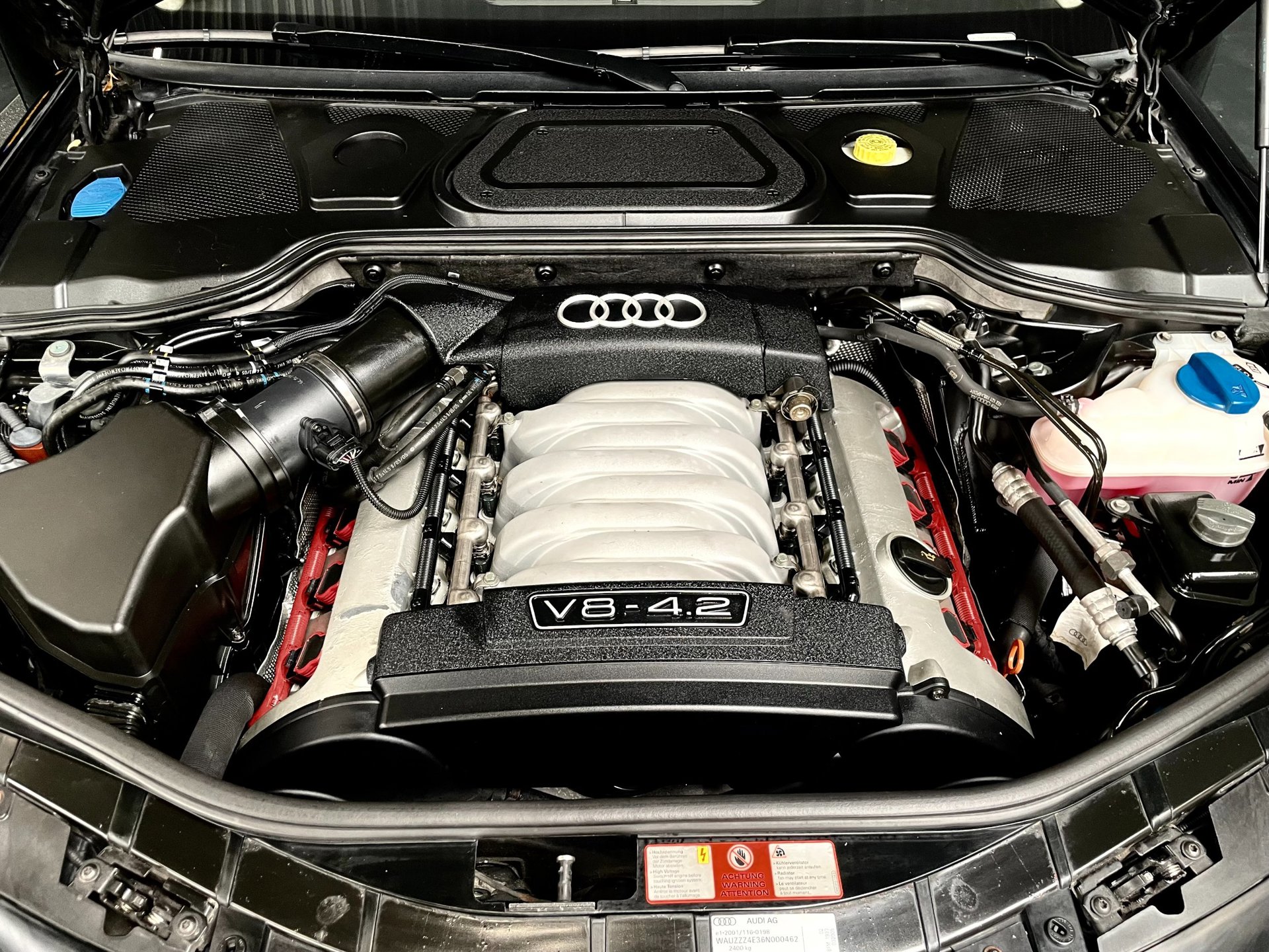 Foto van Audi A8 4,2 Quattro
