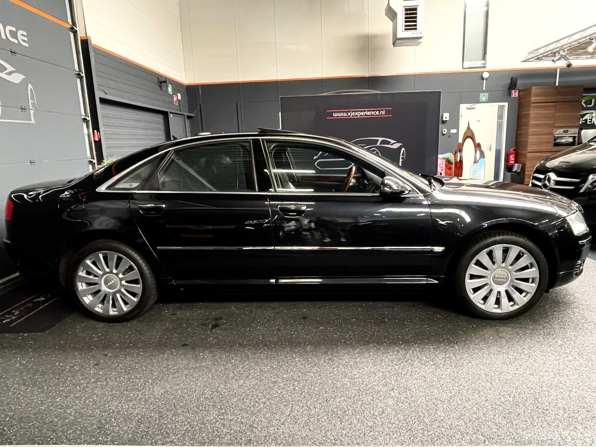 Foto van Audi A8 4,2 Quattro