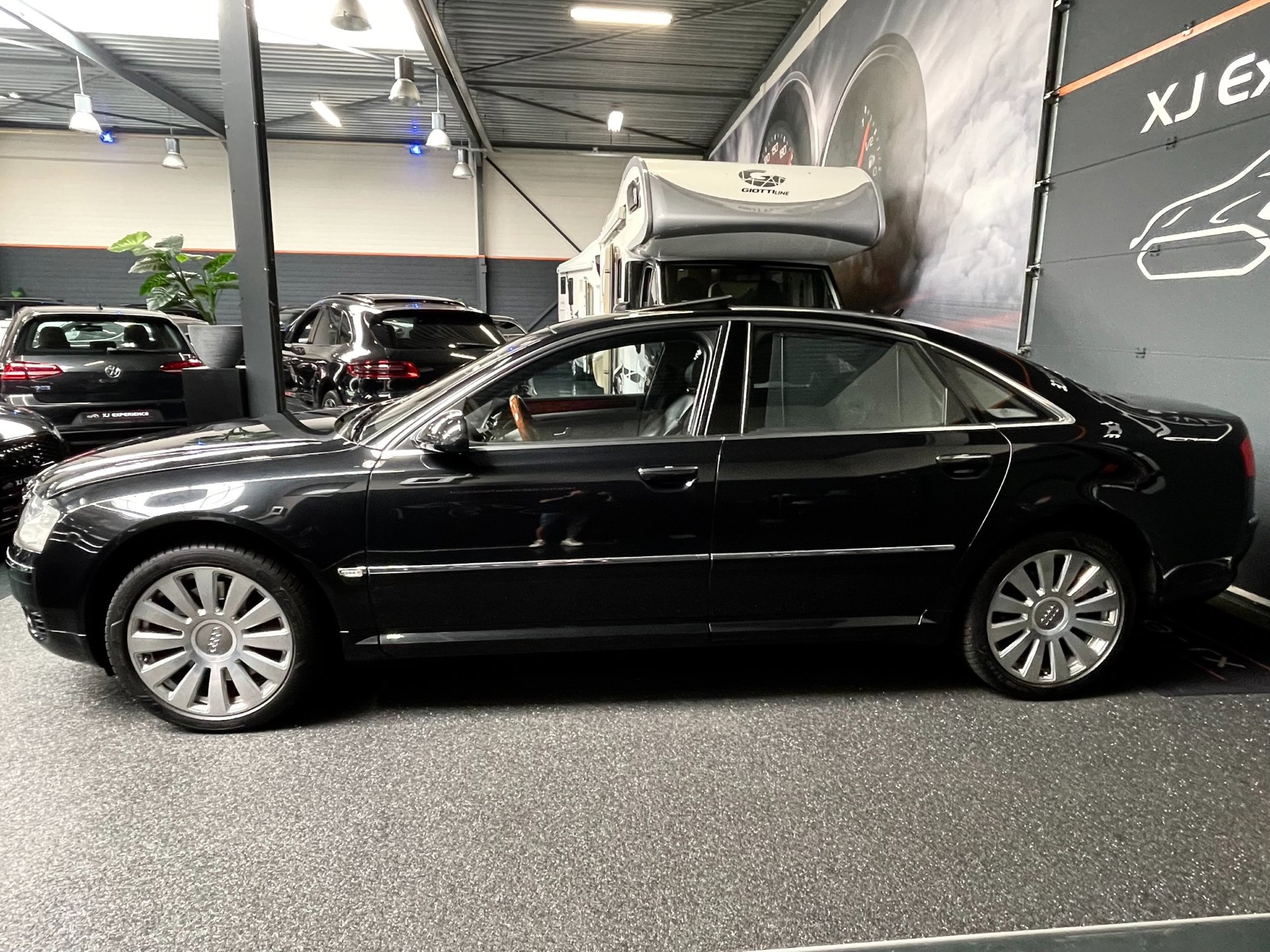 Foto van Audi A8 4,2 Quattro
