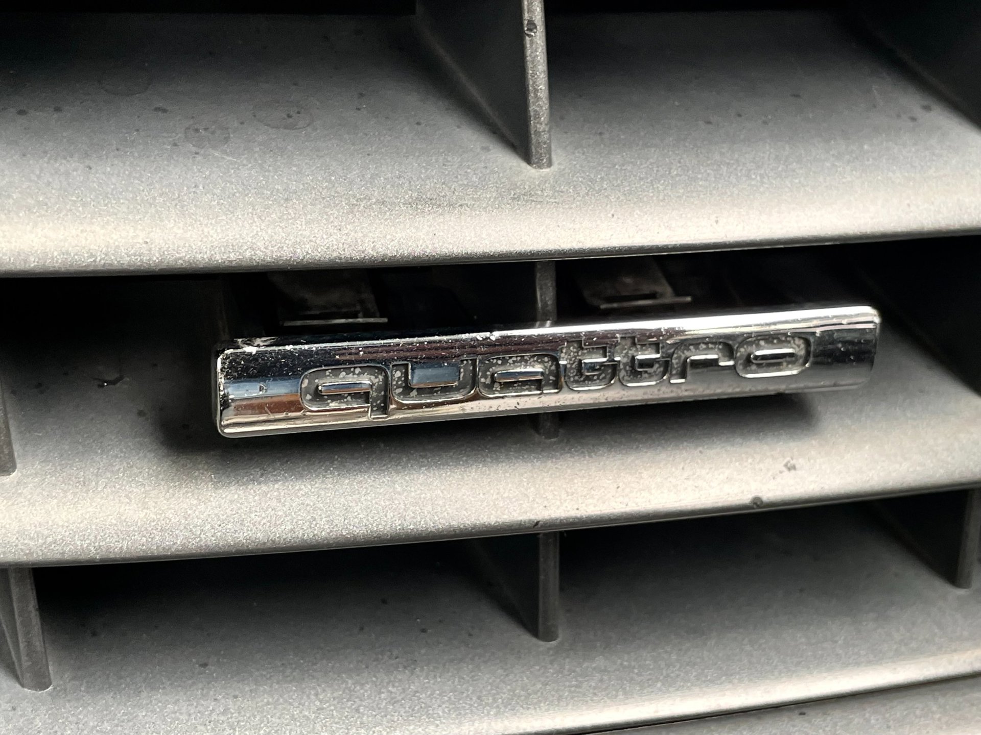 Foto van Audi A8 4,2 Quattro