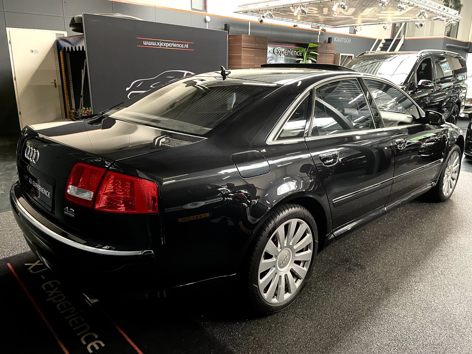 Foto van Audi A8 4,2 Quattro