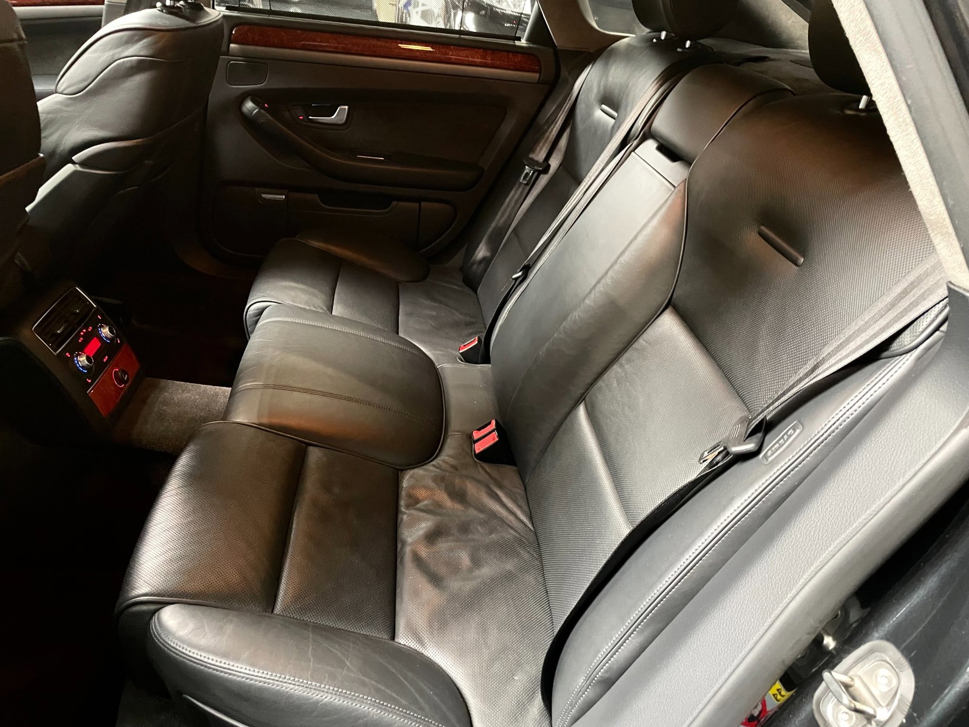 Foto van Audi A8 4,2 Quattro