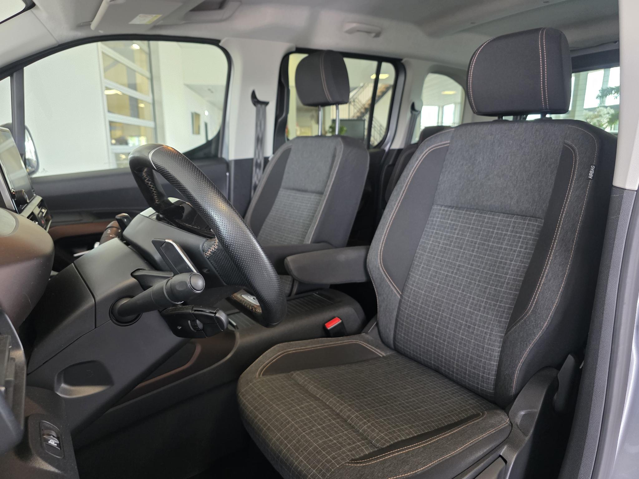 Foto van Peugeot Rifter