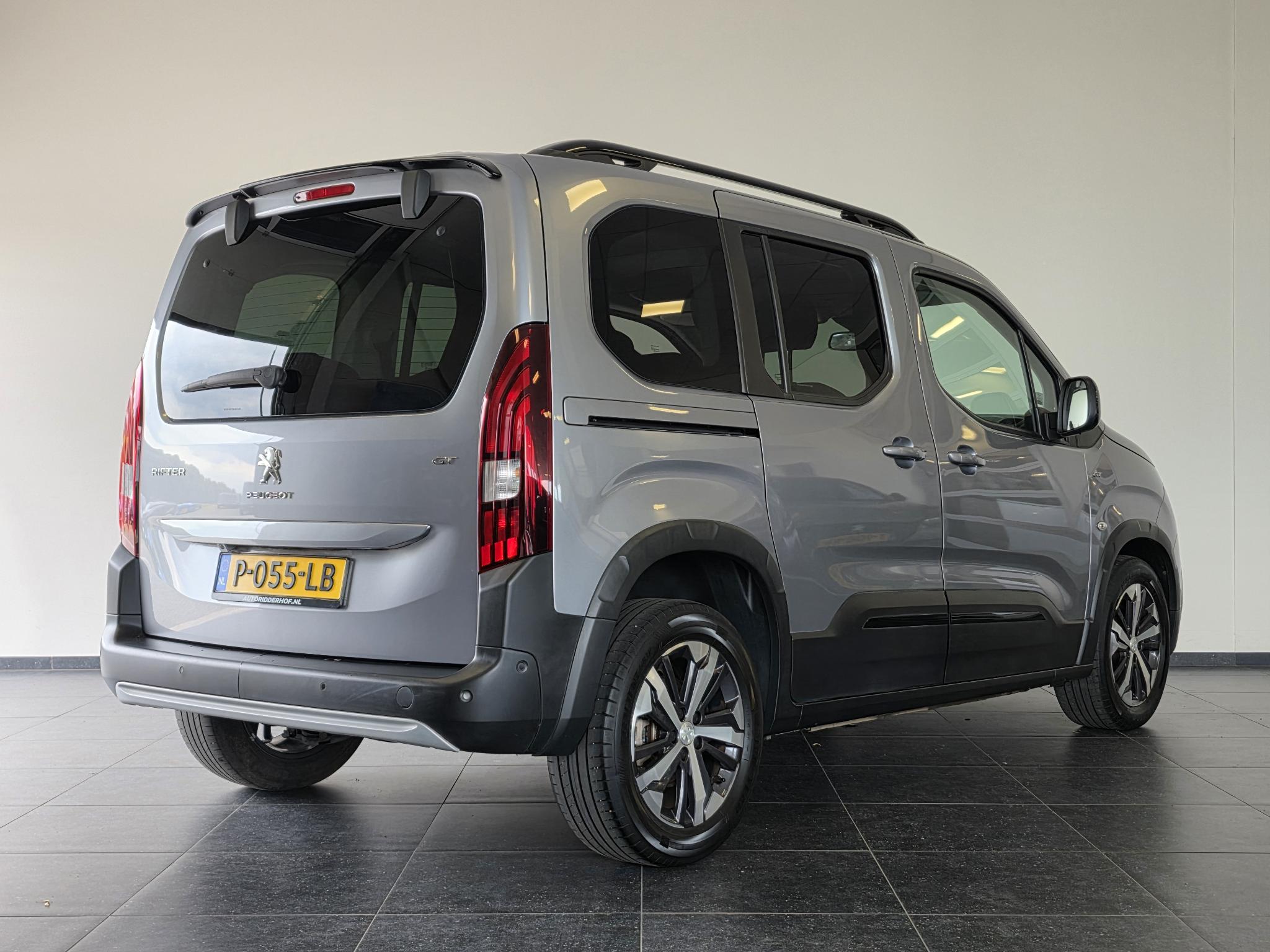 Foto van Peugeot Rifter