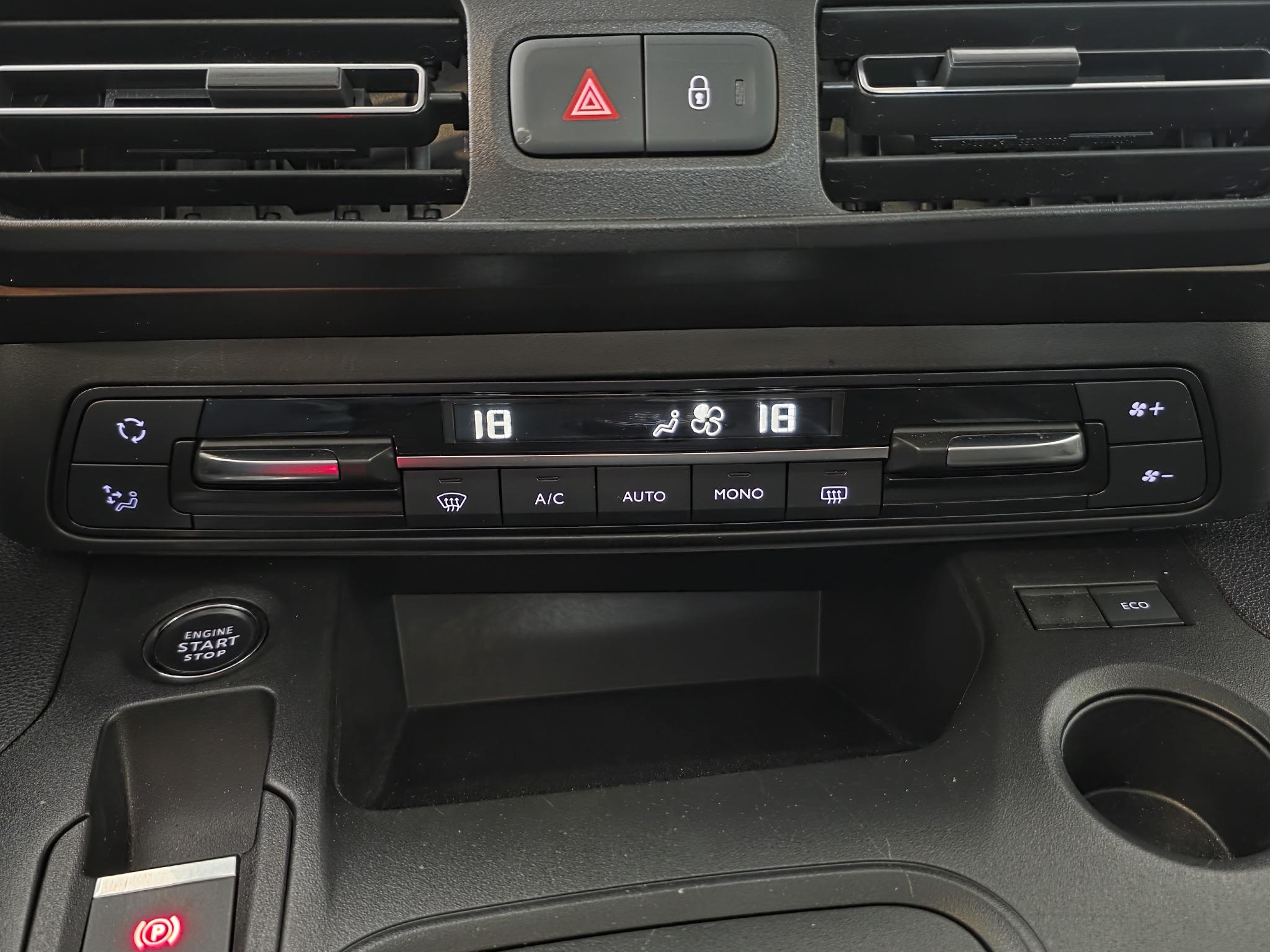 Foto van Peugeot Rifter