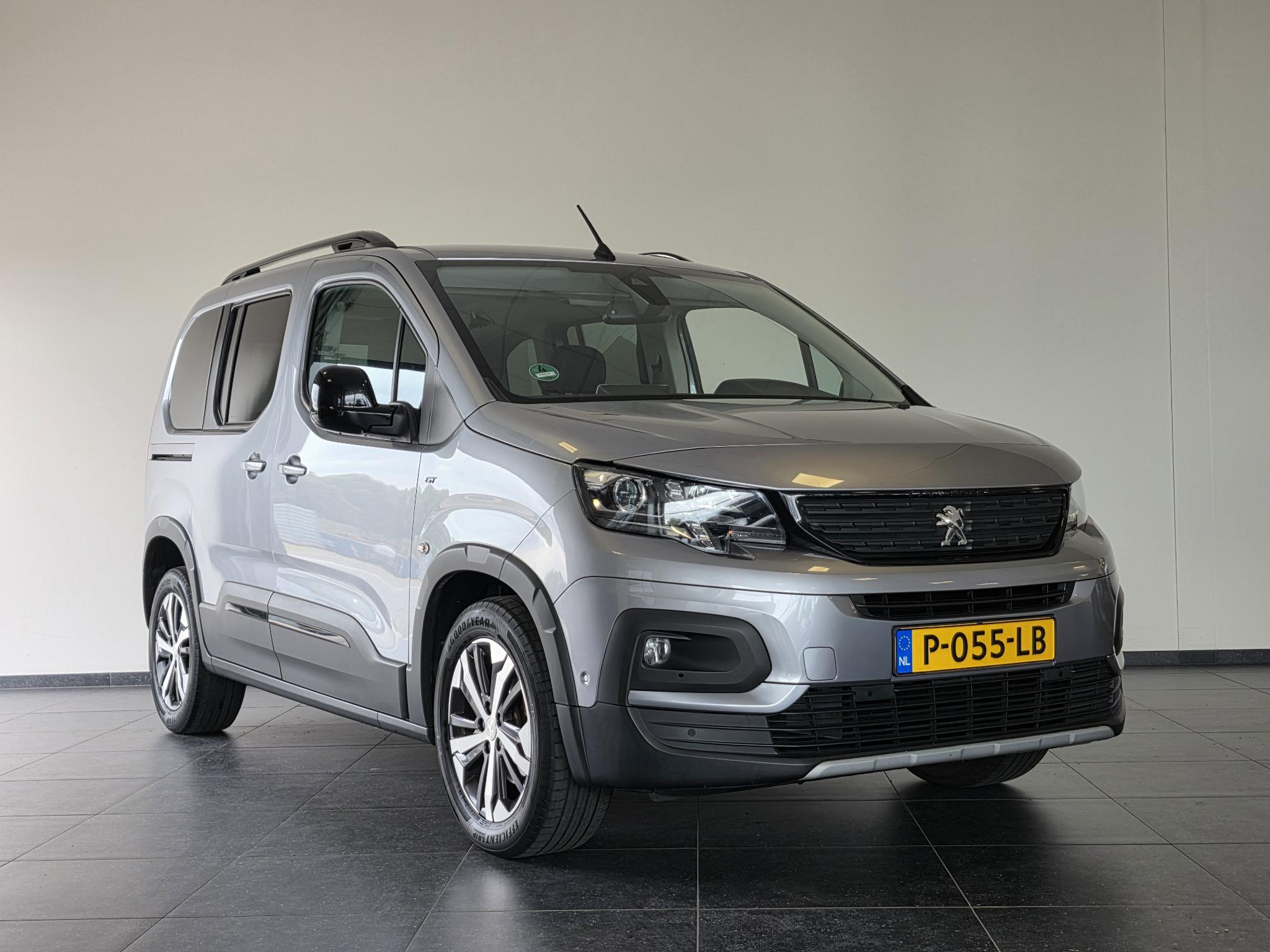 Foto van Peugeot Rifter
