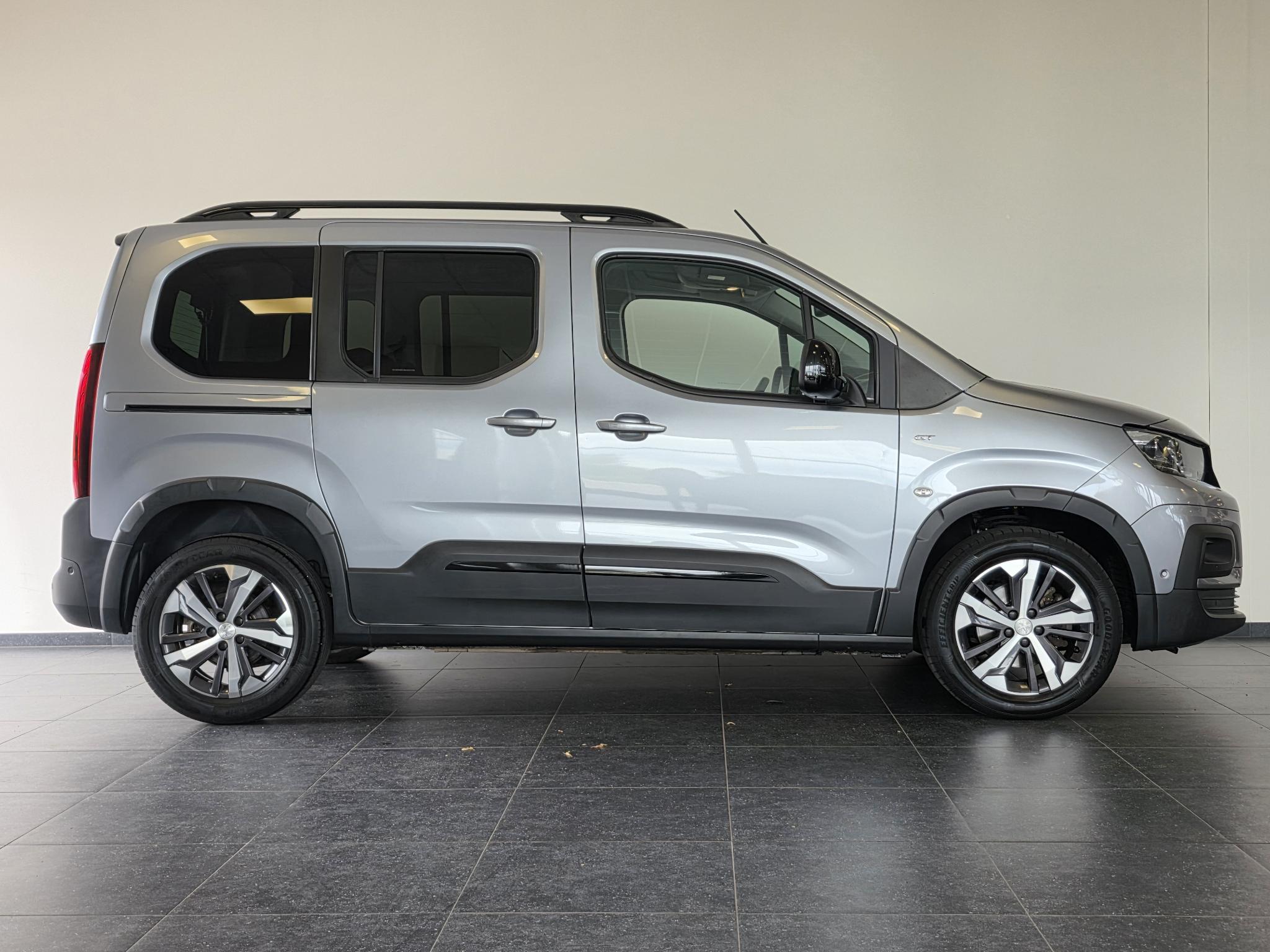 Foto van Peugeot Rifter