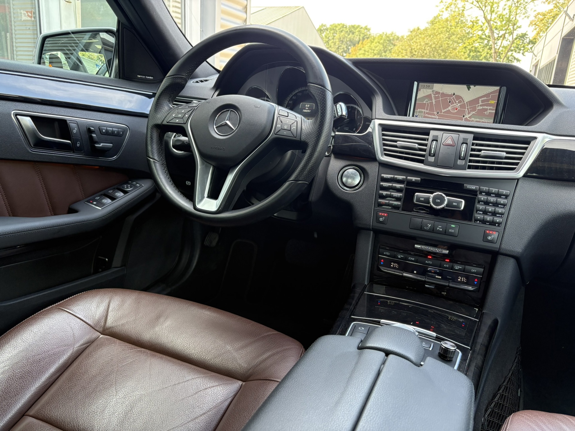 Foto van Mercedes-Benz E 350 4Matic
