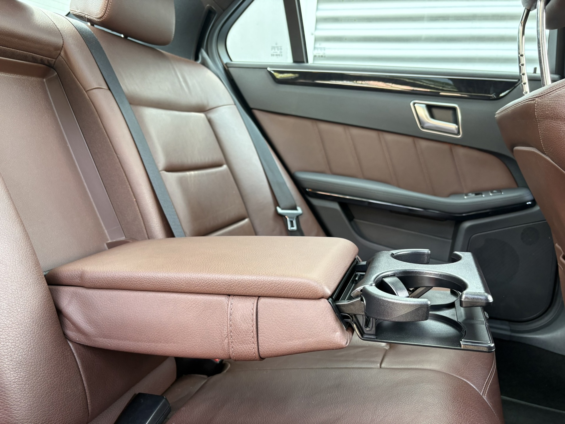 Foto van Mercedes-Benz E 350 4Matic
