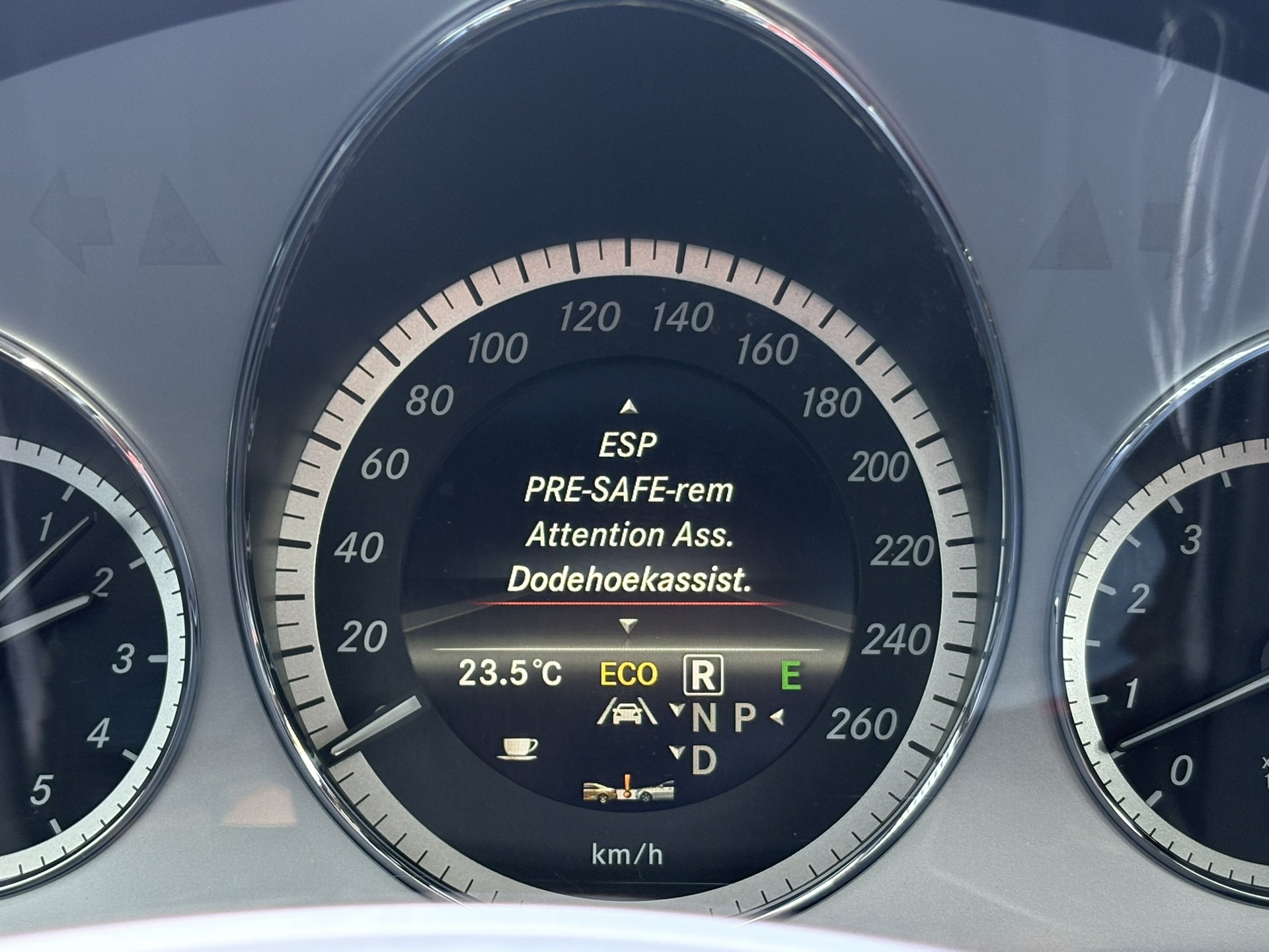 Foto van Mercedes-Benz E 350 4Matic