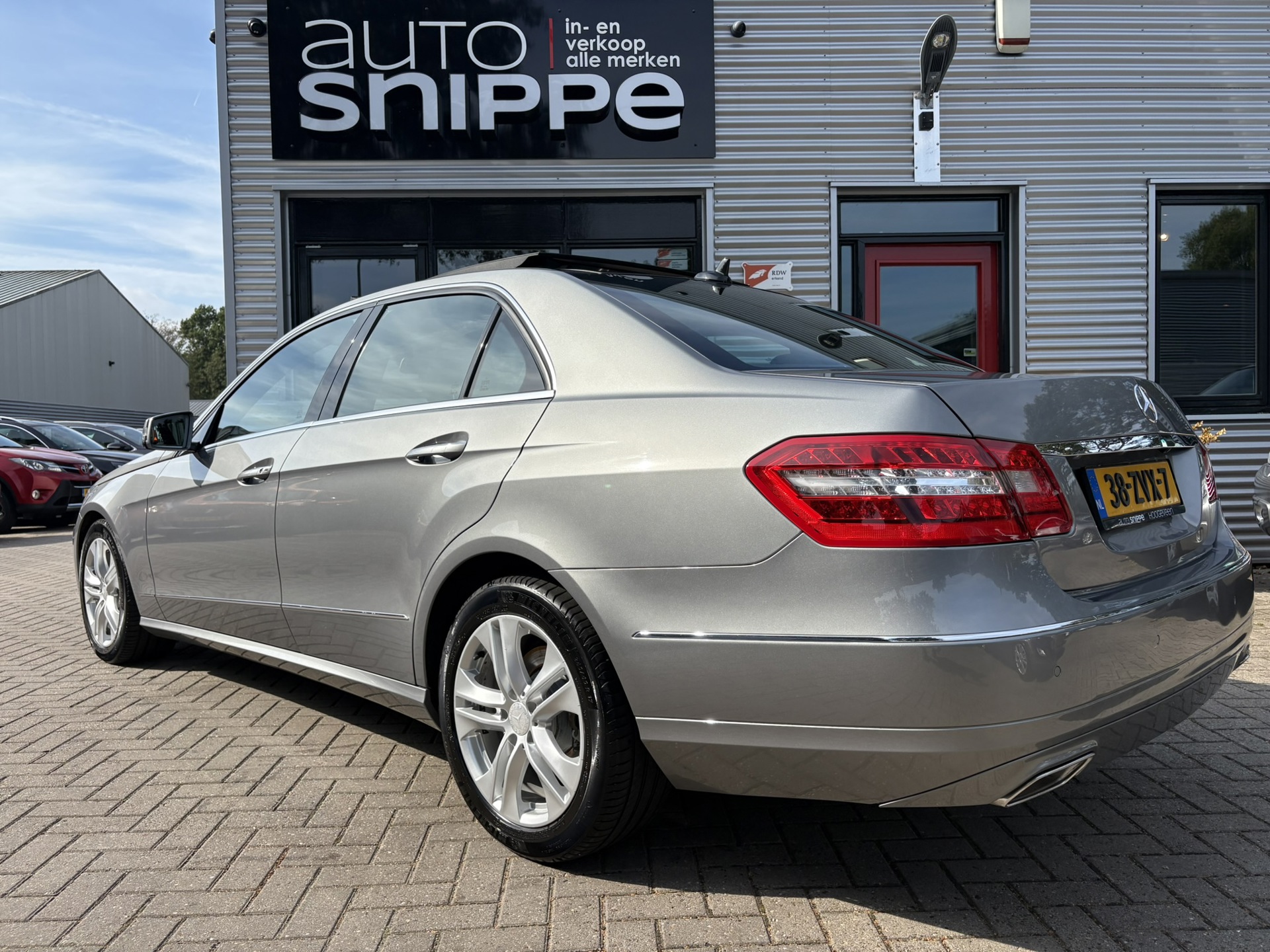 Foto van Mercedes-Benz E 350 4Matic