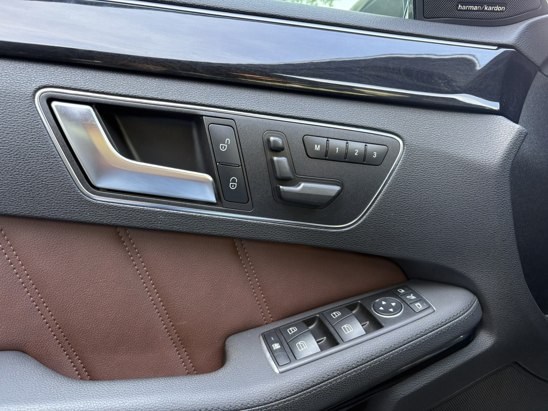 Foto van Mercedes-Benz E 350 4Matic