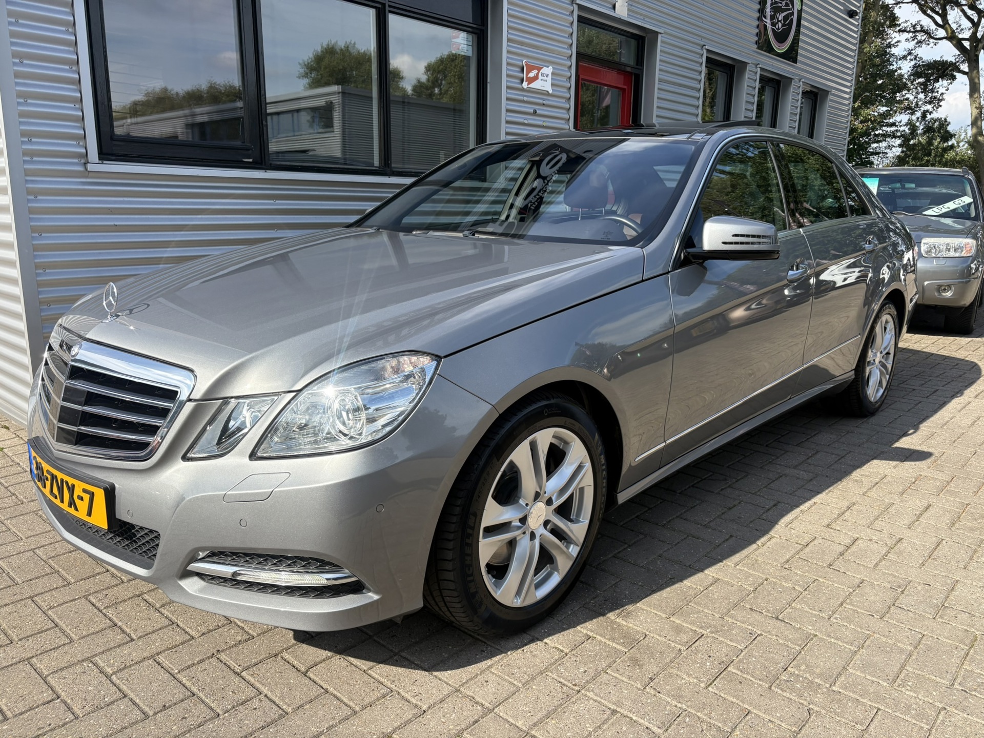 Foto van Mercedes-Benz E 350 4Matic