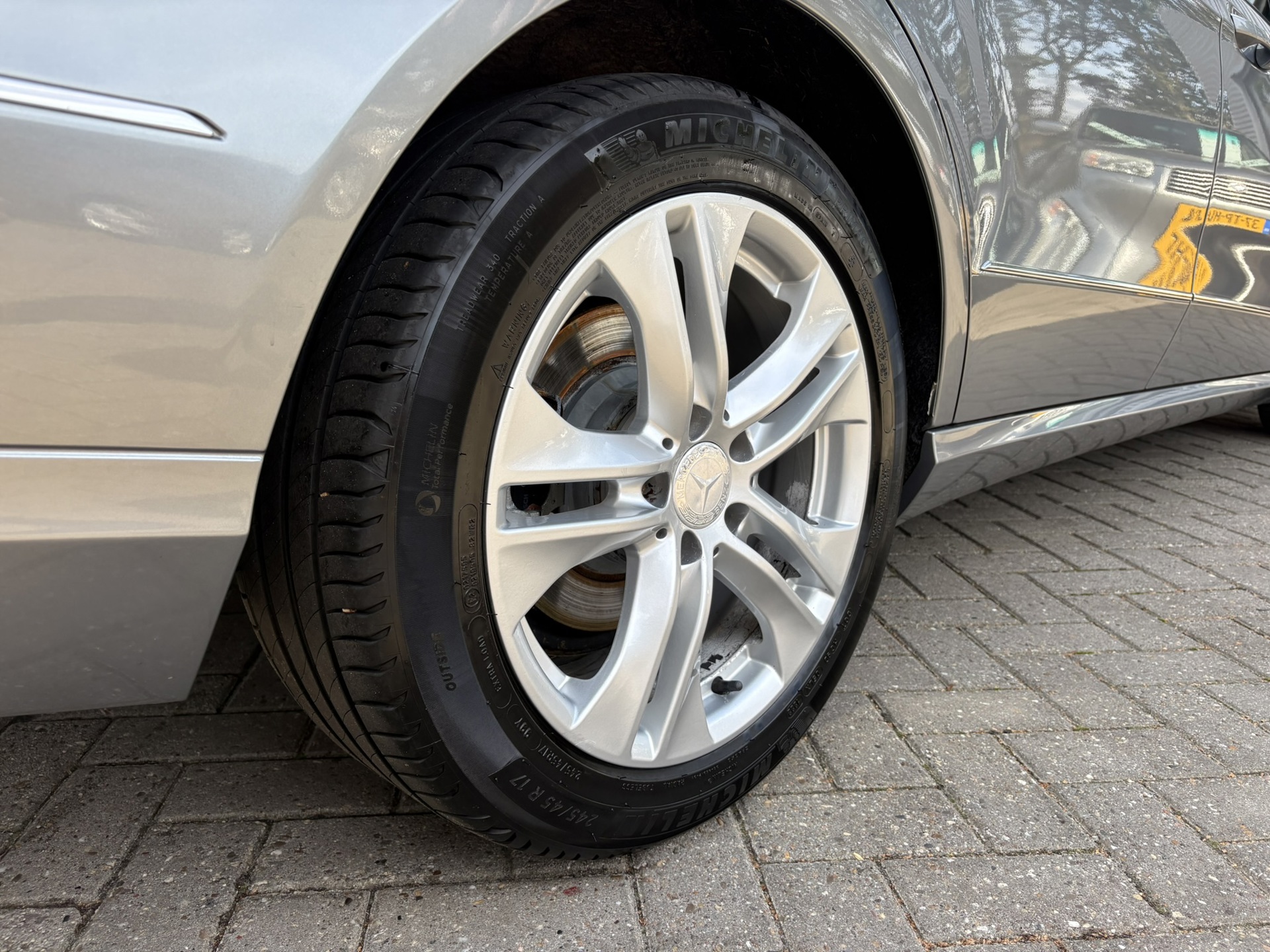Foto van Mercedes-Benz E 350 4Matic