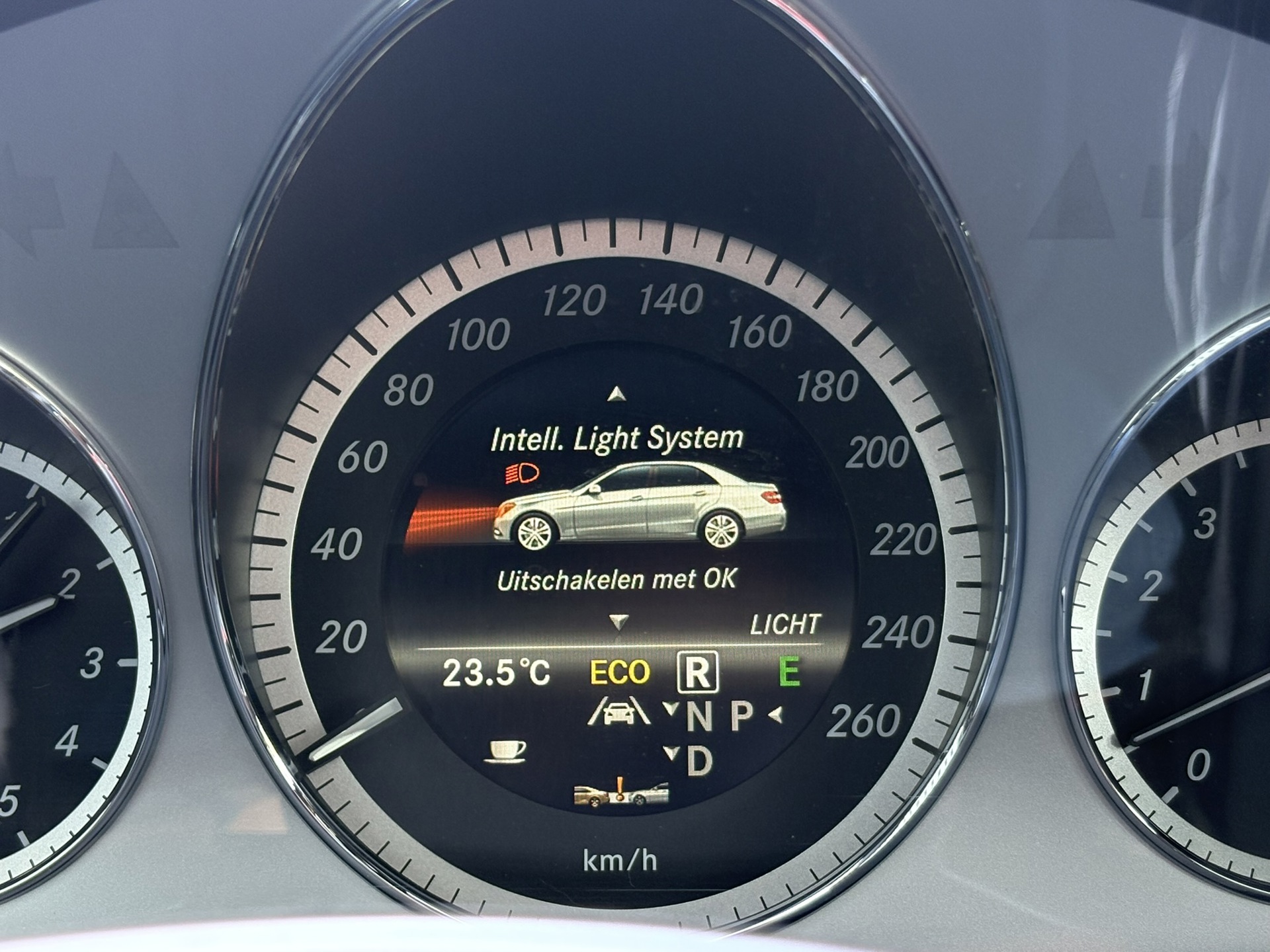 Foto van Mercedes-Benz E 350 4Matic
