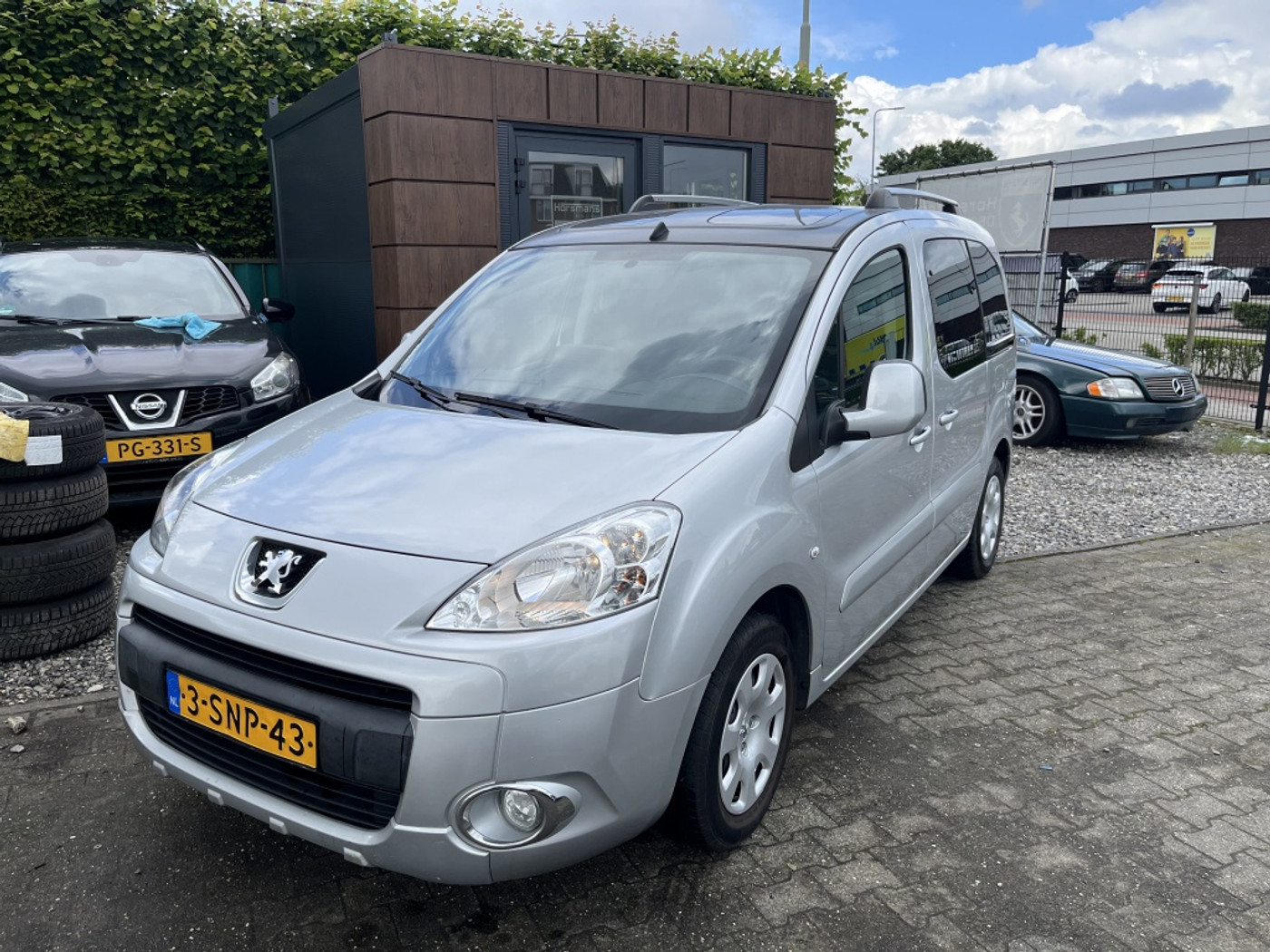 Peugeot Partner GERESERVEERD !!!!!!!!!!!!!! 2010 - voorkant