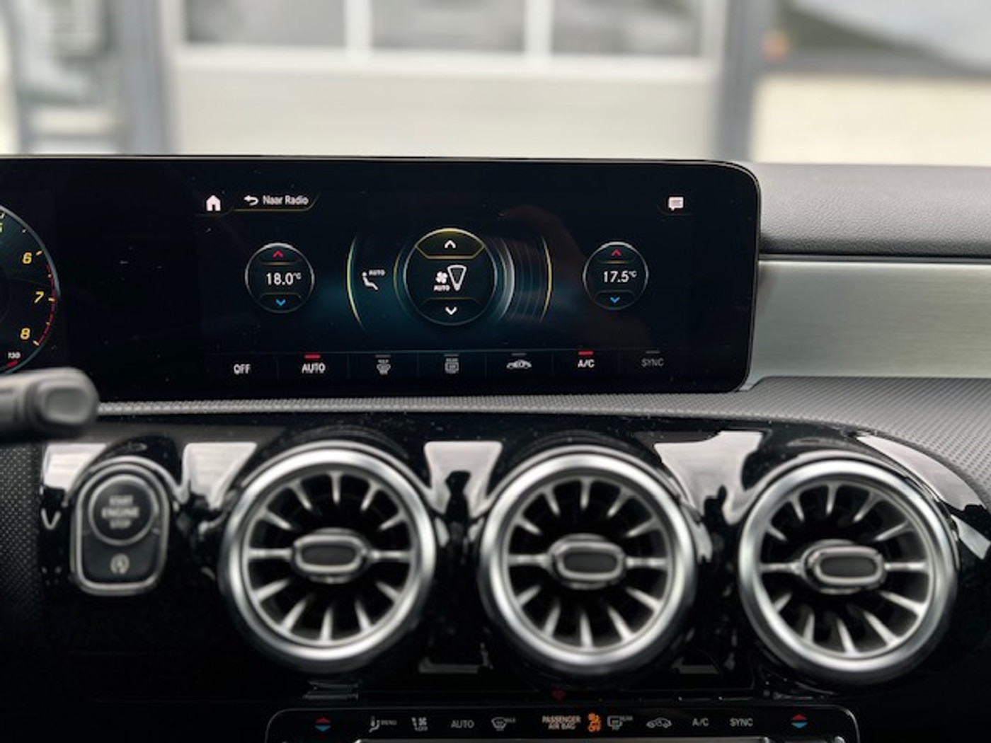 Foto van Mercedes-Benz A 200