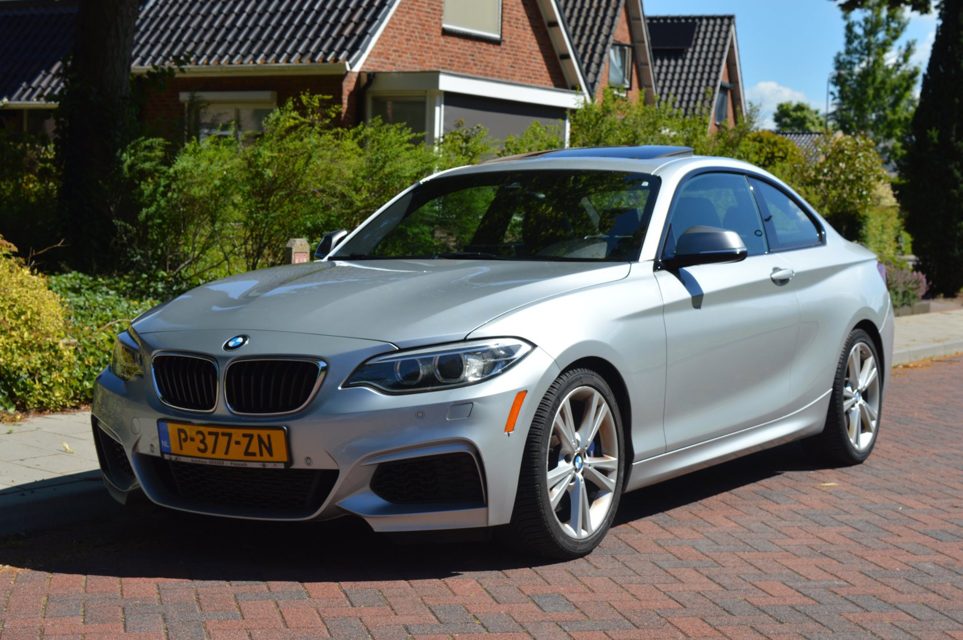 BMW M235i M235i Centennial High Exe schuifdak 2017 - voorkant