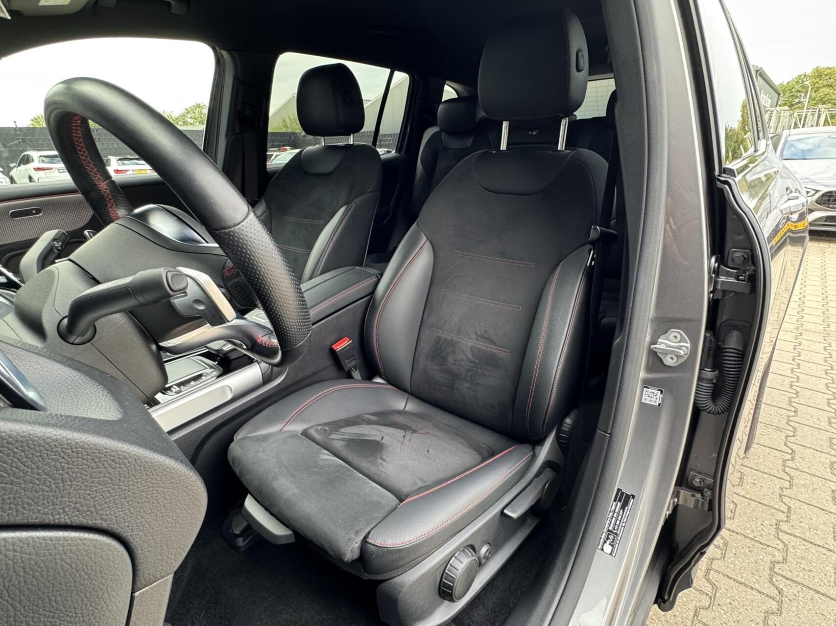 Foto van Mercedes-Benz Eqb 300 4Matic