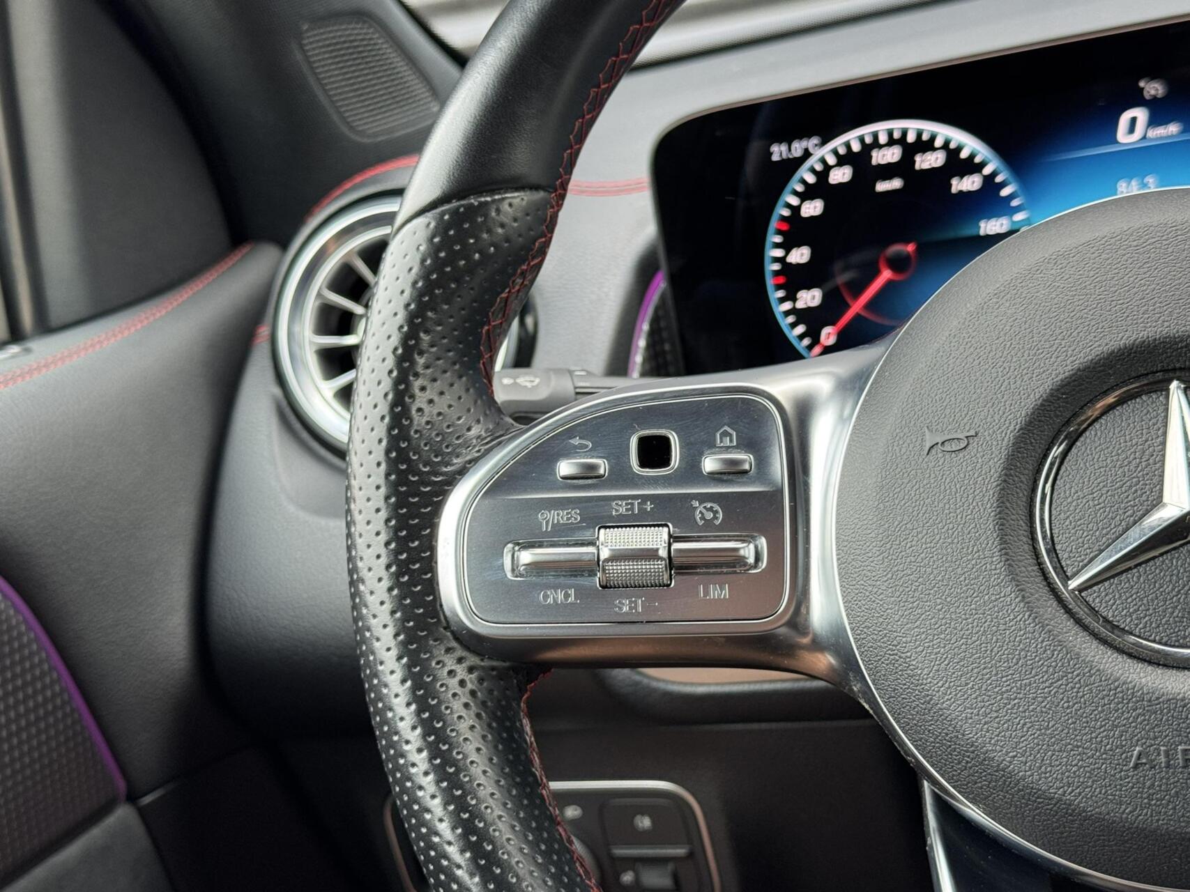 Foto van Mercedes-Benz Eqb 300 4Matic