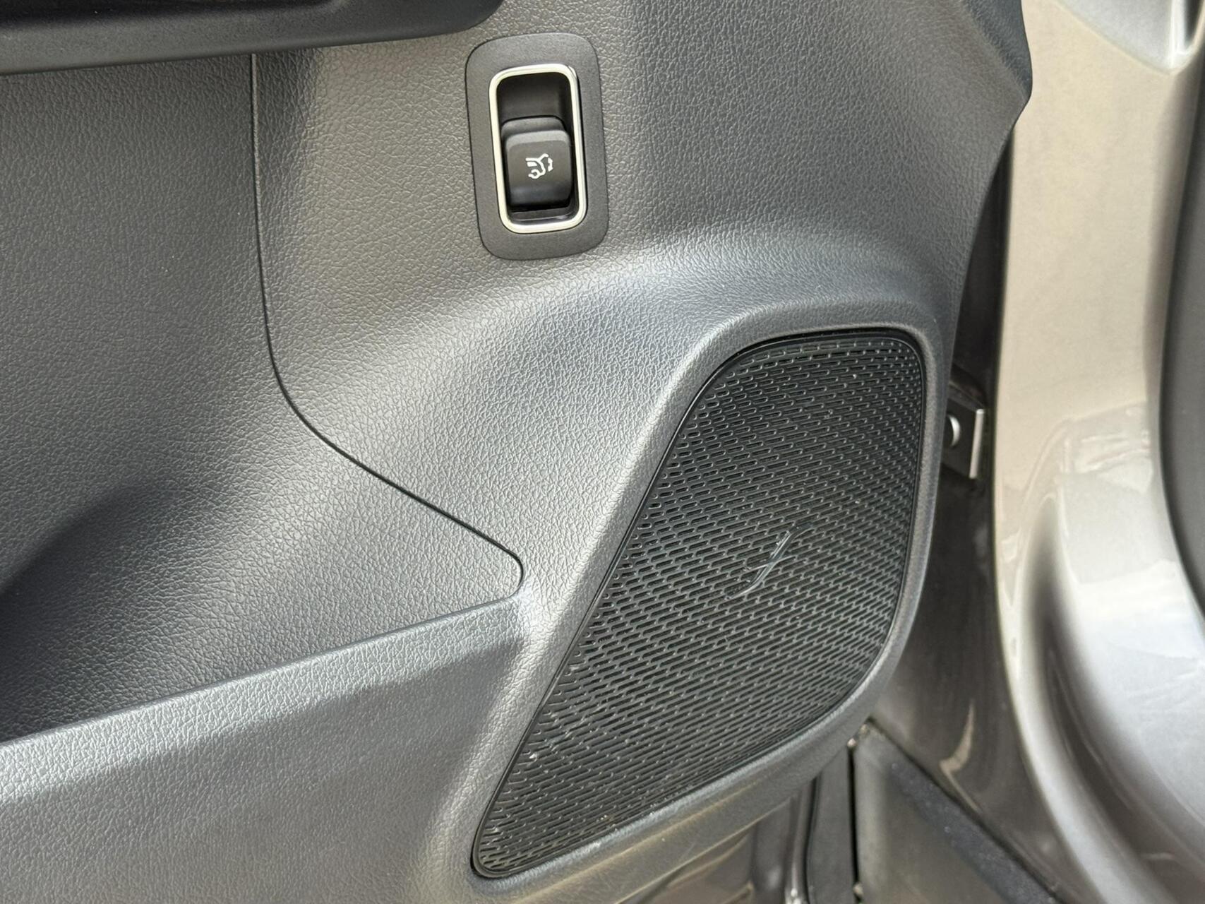 Foto van Mercedes-Benz Eqb 300 4Matic