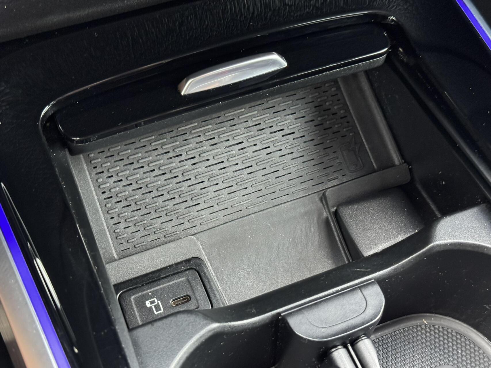 Foto van Mercedes-Benz Eqb 300 4Matic