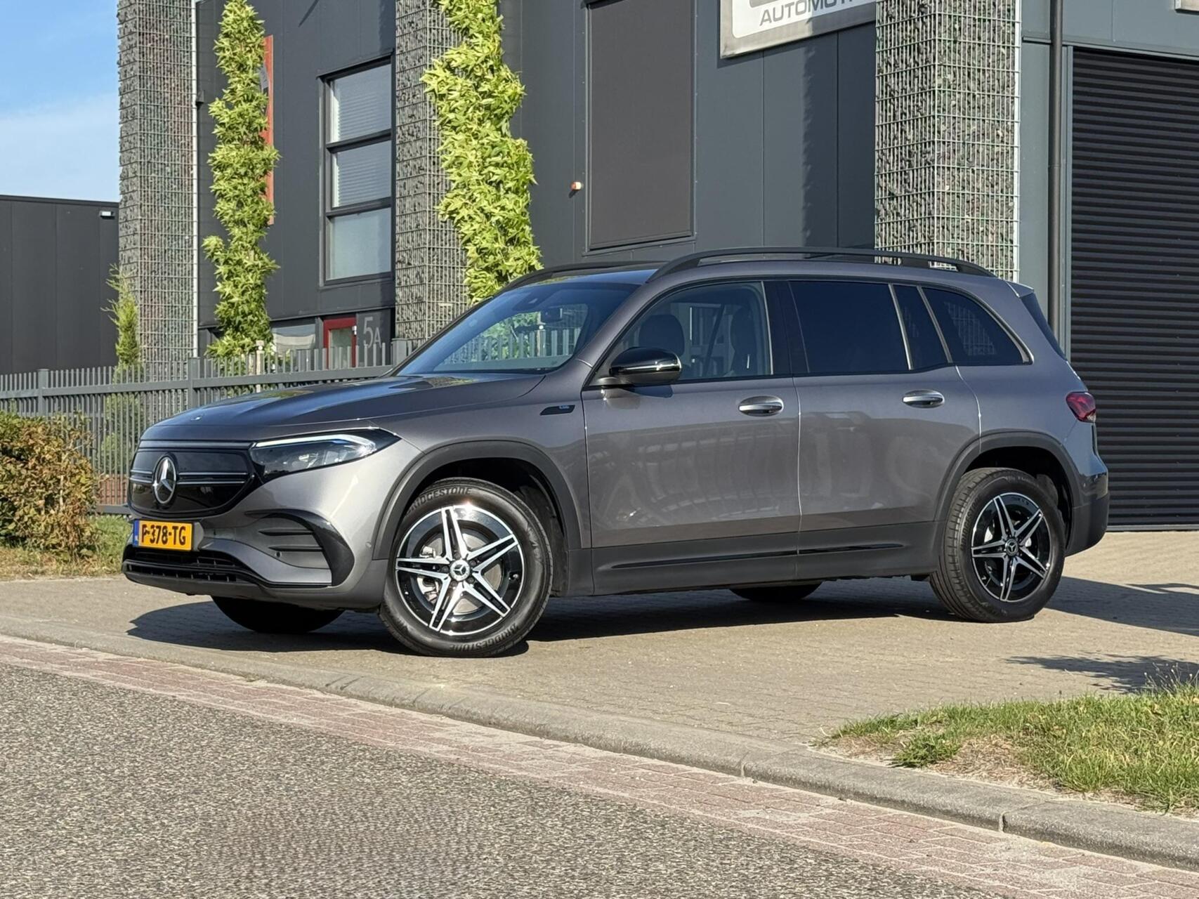 Foto van Mercedes-Benz Eqb 300 4Matic