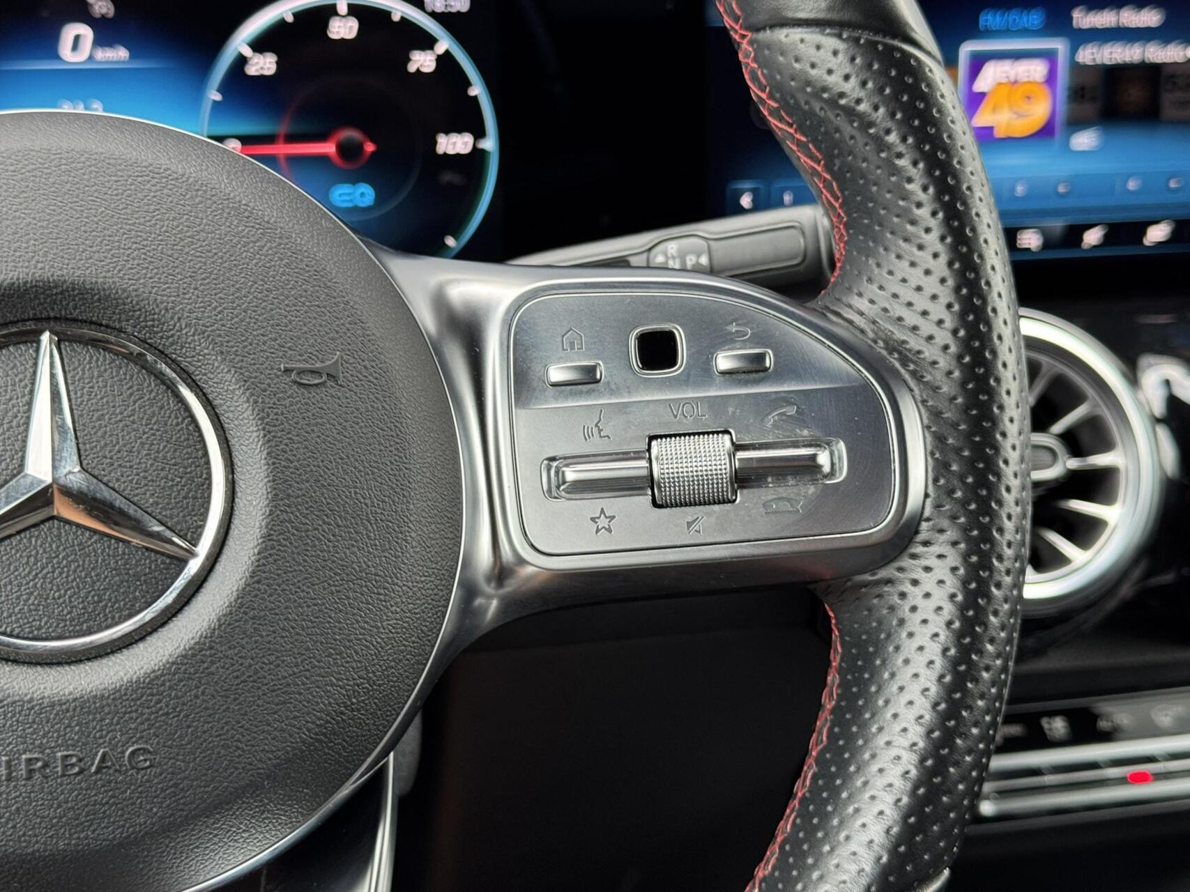 Foto van Mercedes-Benz Eqb 300 4Matic