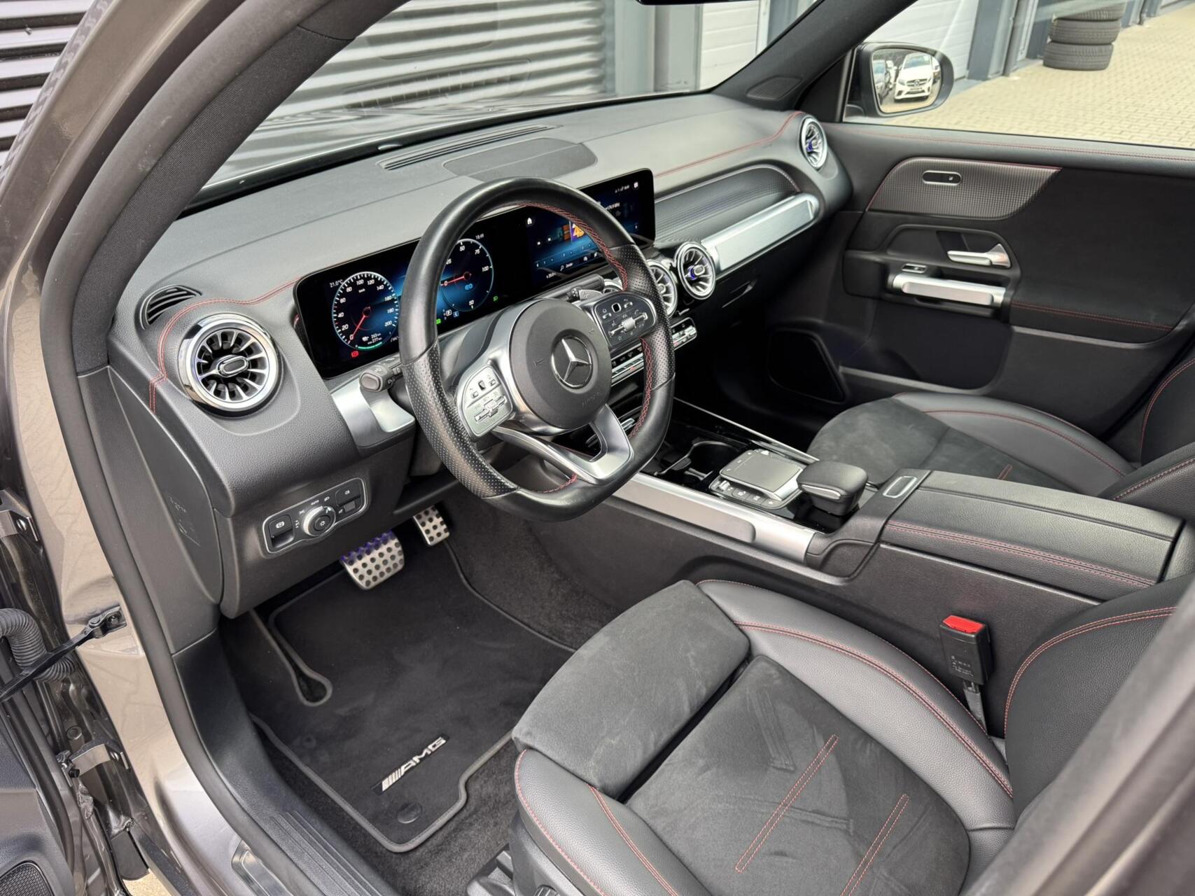 Foto van Mercedes-Benz Eqb 300 4Matic