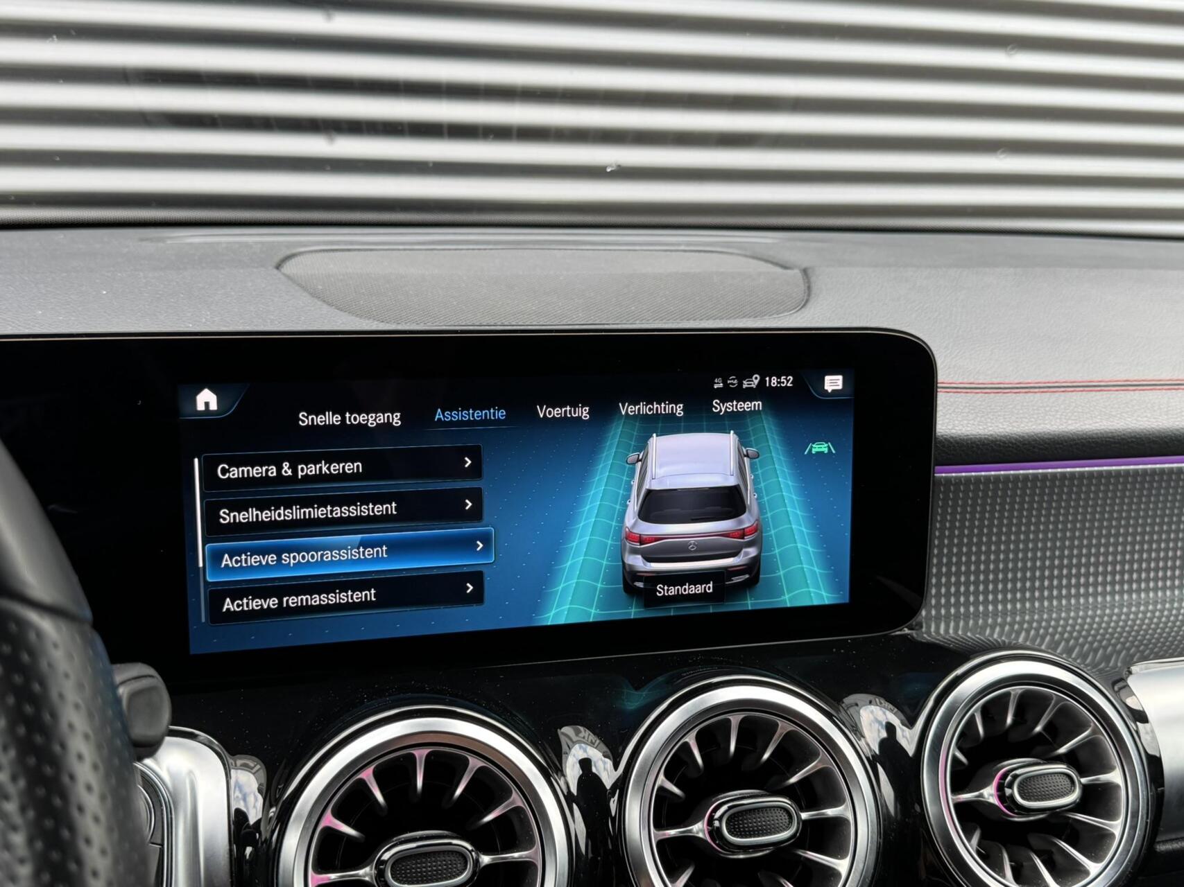 Foto van Mercedes-Benz Eqb 300 4Matic