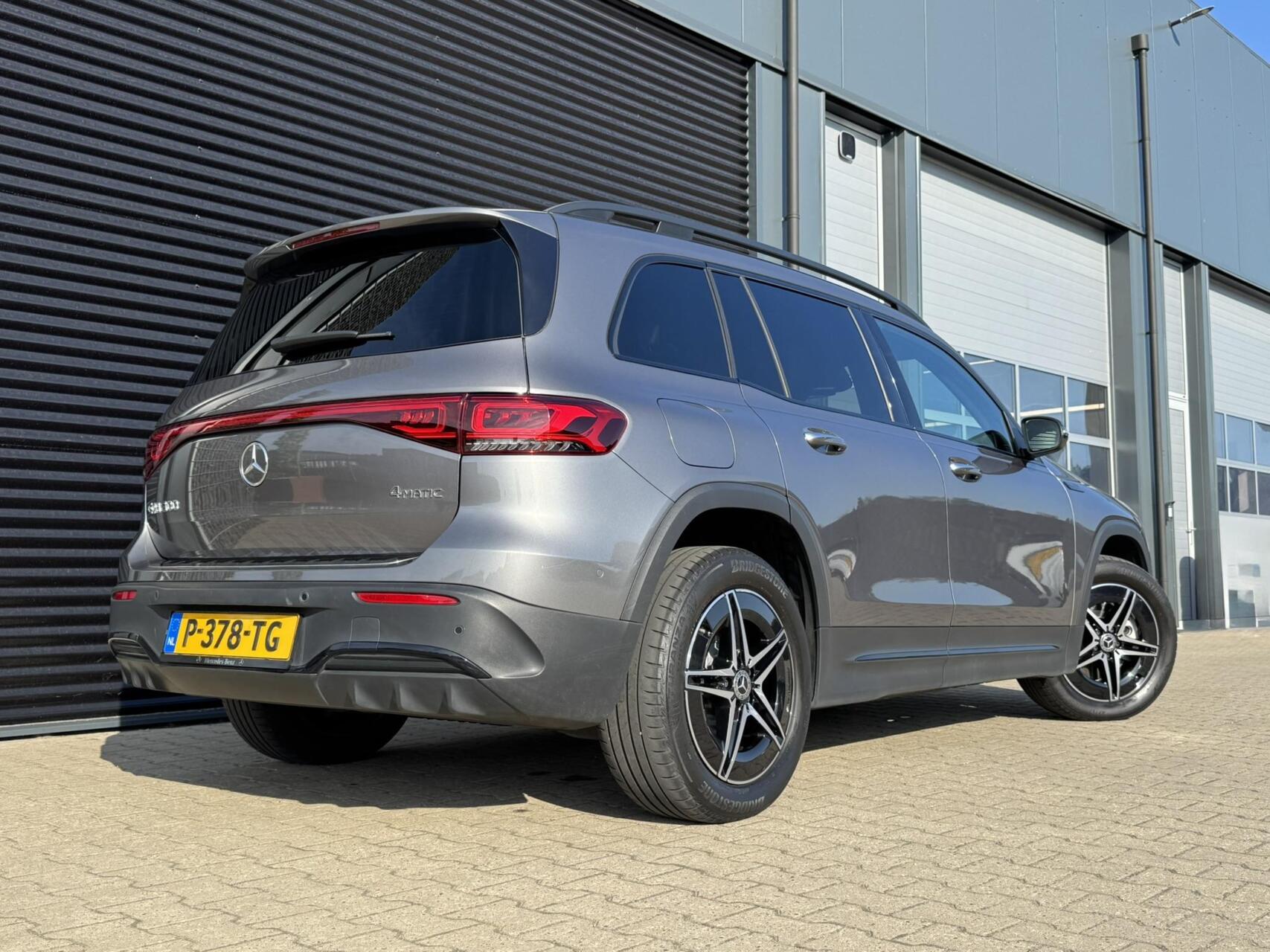 Foto van Mercedes-Benz Eqb 300 4Matic
