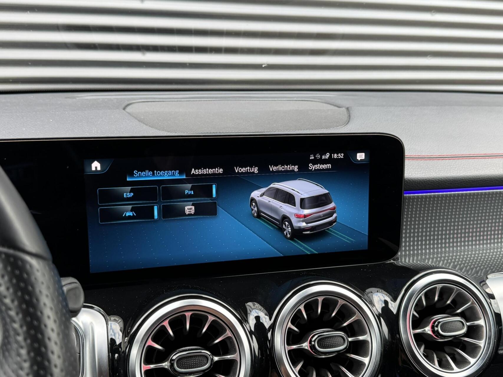 Foto van Mercedes-Benz Eqb 300 4Matic