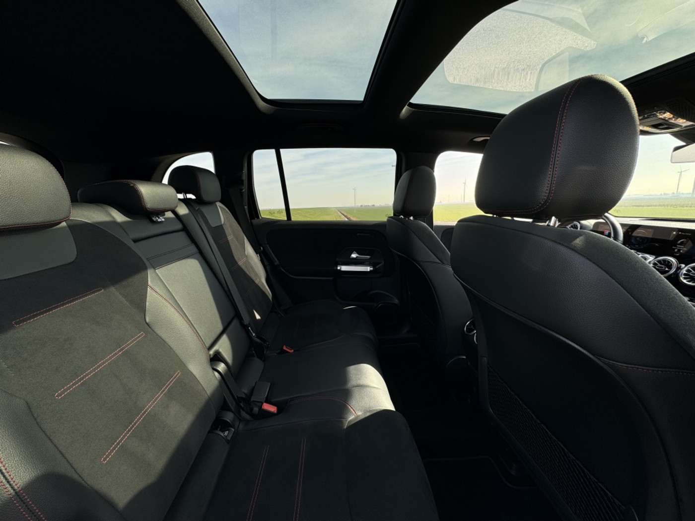 Foto van Mercedes-Benz Eqb 250
